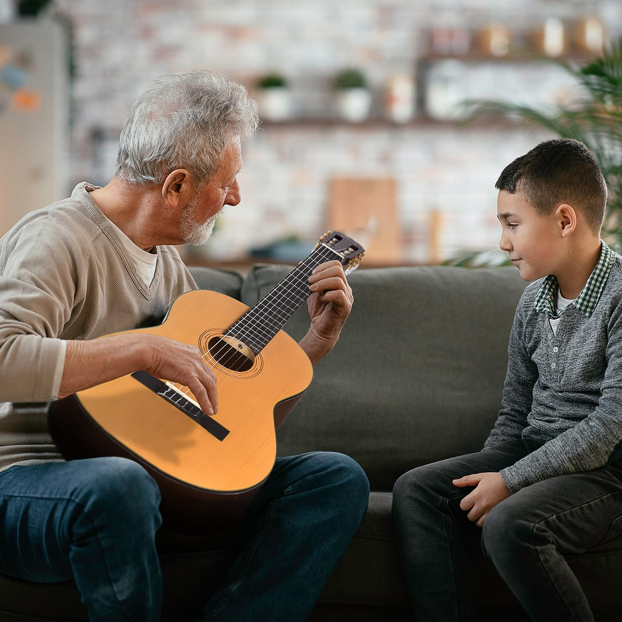 WINZZ 4/4 Solid Classical Guitar, 39 Inch Full Size Nylon String Guitar for Beginner Adults, Full Classic Guitar Kit with Free Lessons, Gig Bag, Footstool and Tuner (Hand Rubbed Natural)