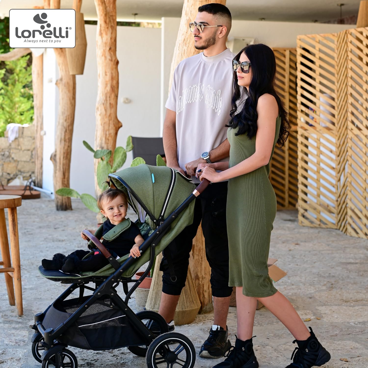 Lorelli Kinderwagen Storm, Sport Buggy klein zusammenklappbar, nur 9,3kg, kompakter Sportsitz bis 22kg, Baby Reisebuggy, Einhand-Klappsystem, schwarz
