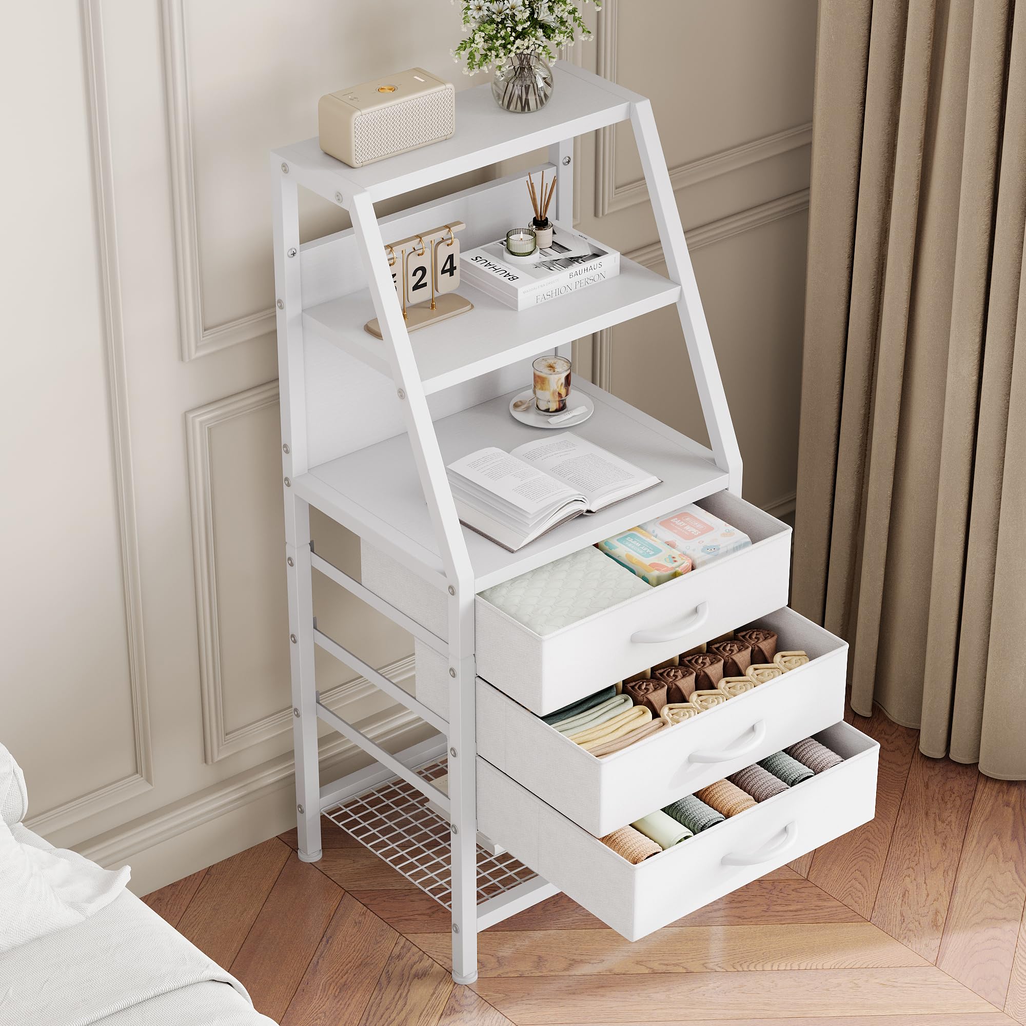 Feonase Mesita de noche ancha con 3 cajones de tela y compartimento abierto, adecuada para dormitorio, sofá y sala de estar pequeña, color blanco