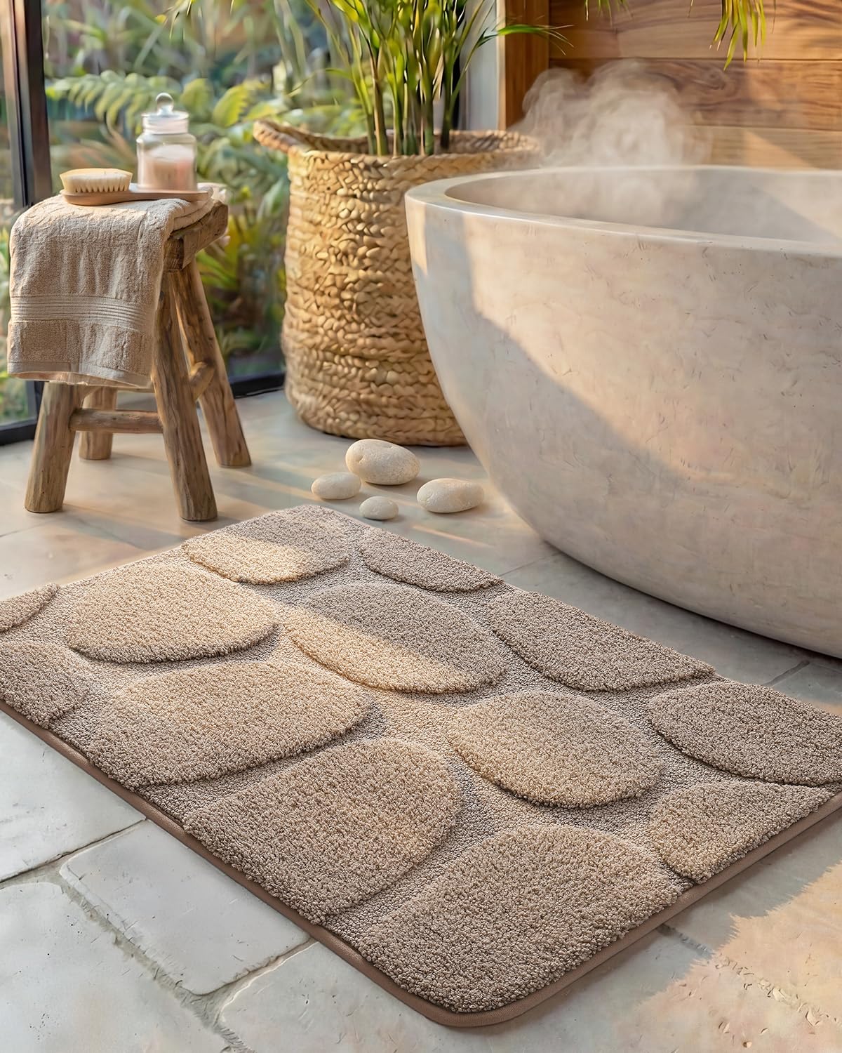 Color&Geometry Bathroom Rugs Non Slip Washable, 17"x30" Absorbent Bath Mats Soft, Light Brown Shower Mat Outside Shower Quick Dry Bathmat for Bathroom