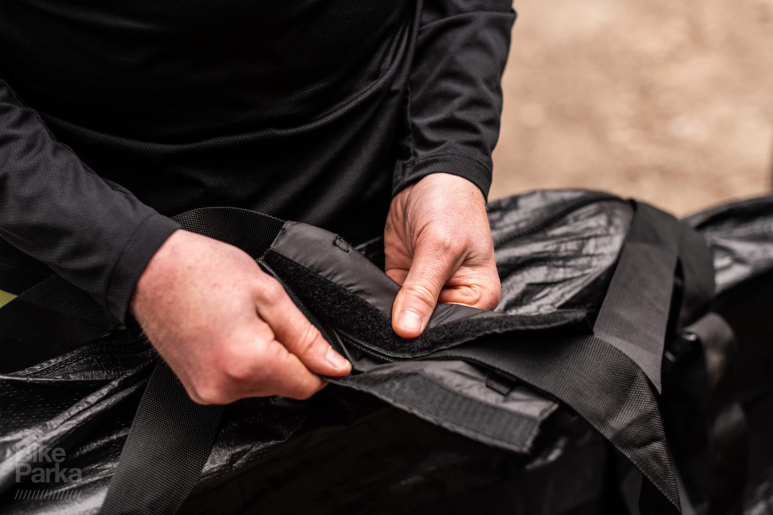 BikeParka ROUGHSAC Sac de Transport, Noir, 195 x 105 cm