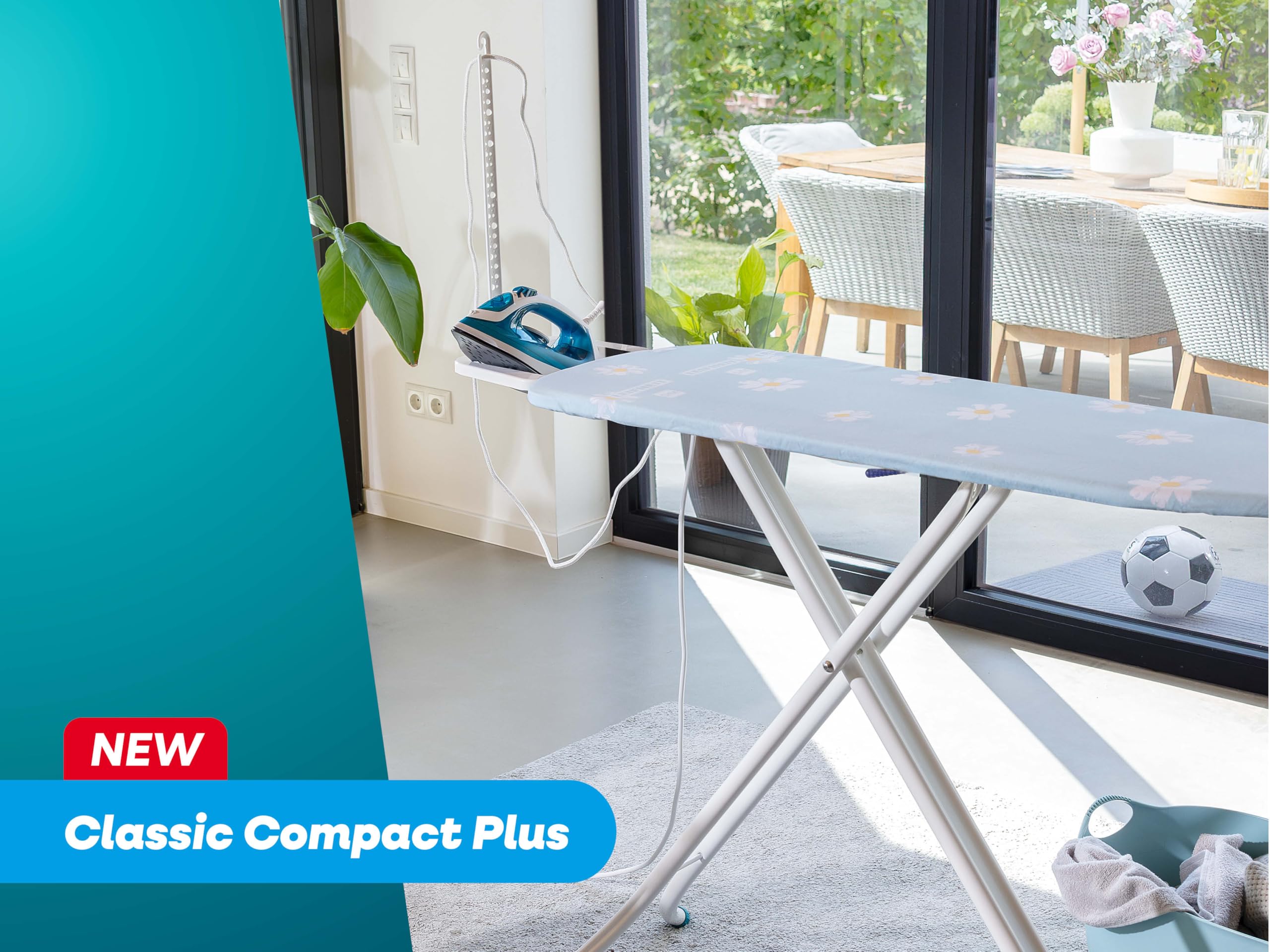 Leifheit Bügelbrett Classic M Compact Plus, Bügeltisch mit Fläche 20 x 38cm | Kompakte Streckmetall-Bügelfläche, stabil und höhenverstellbar 76-96 cm, Kabelhalter, Transportsicherung, weiß/blau/gelb