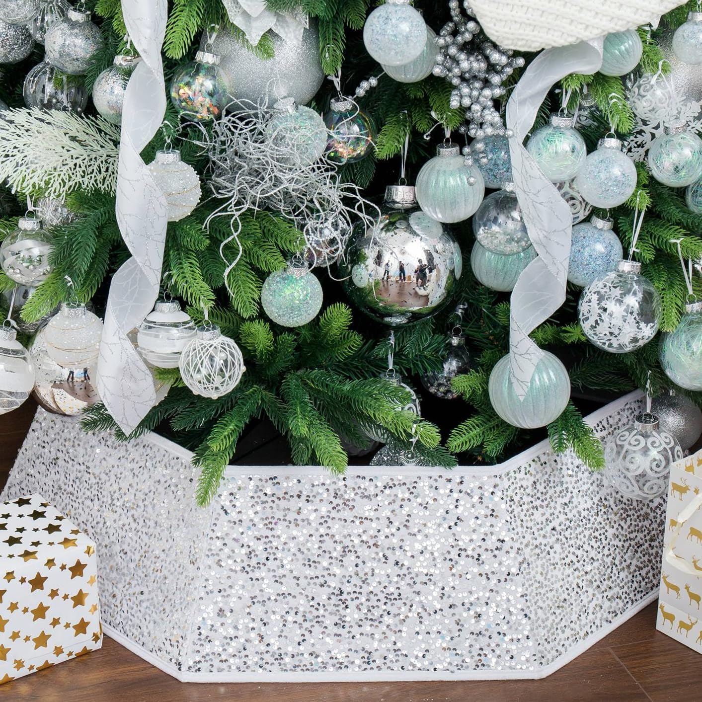 XmasExp Christmas Tree Collar, 33.5 inch Sequin Tree Skirt Stand Base Cover for Home Decor, Large Size 6 Piece, White