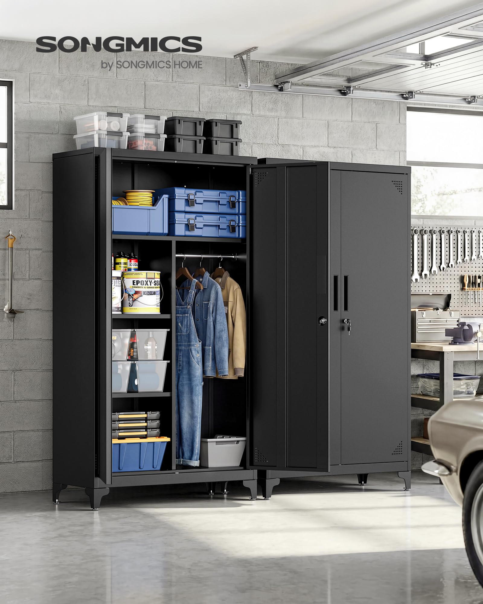 SONGMICS Armoire Polyvalente, Meuble de Rangement, Métallique, avec 2 Portes, 5 Compartiments, Tringle de Penderie, Verrouillable, Pieds Hauts, 80 x 40 x 165 cm, Noir Mat OMC018BD01