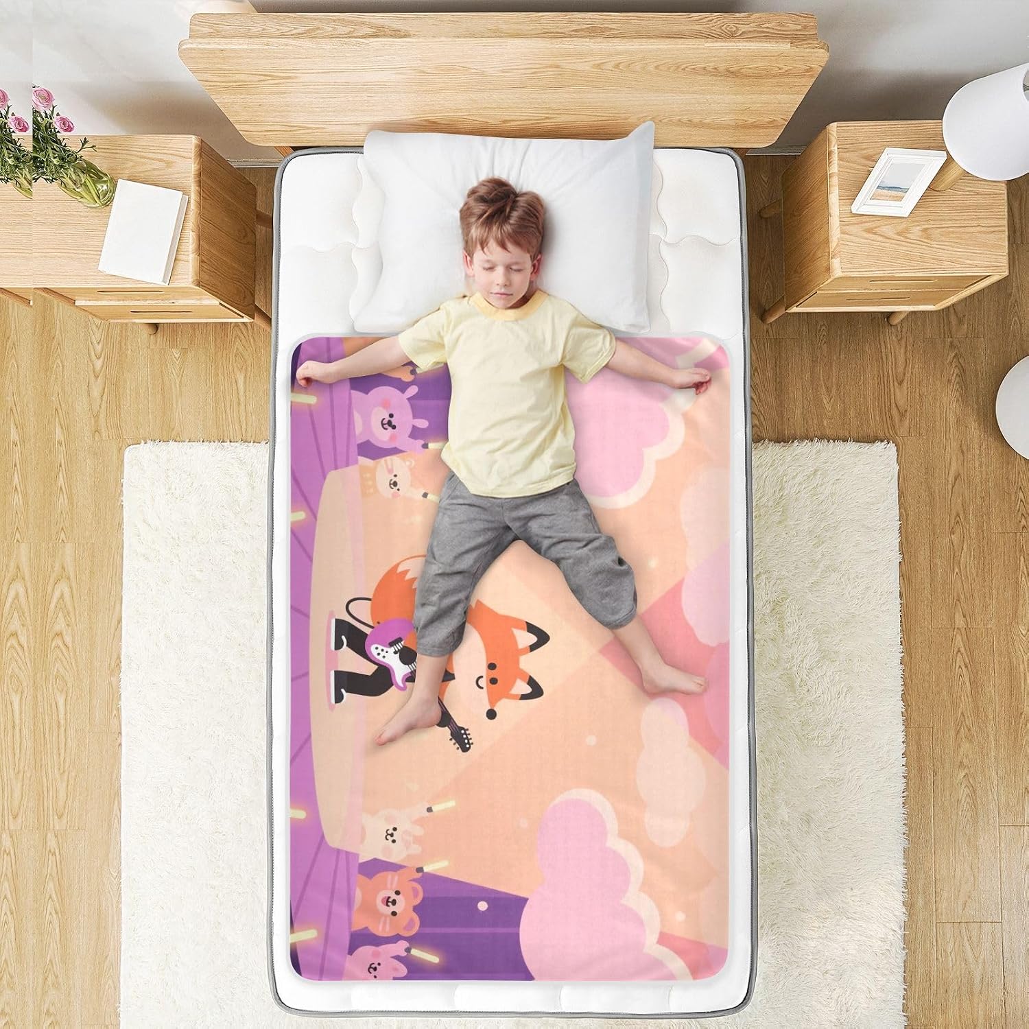 Cartoon Superstar Fox Stage Purple Extra Large Resuable Potty Training Pee Pad Highly Absorbent Bed Wetting Pads Cute Cool Bed Liners for Infant Baby , 52" L x 34" W