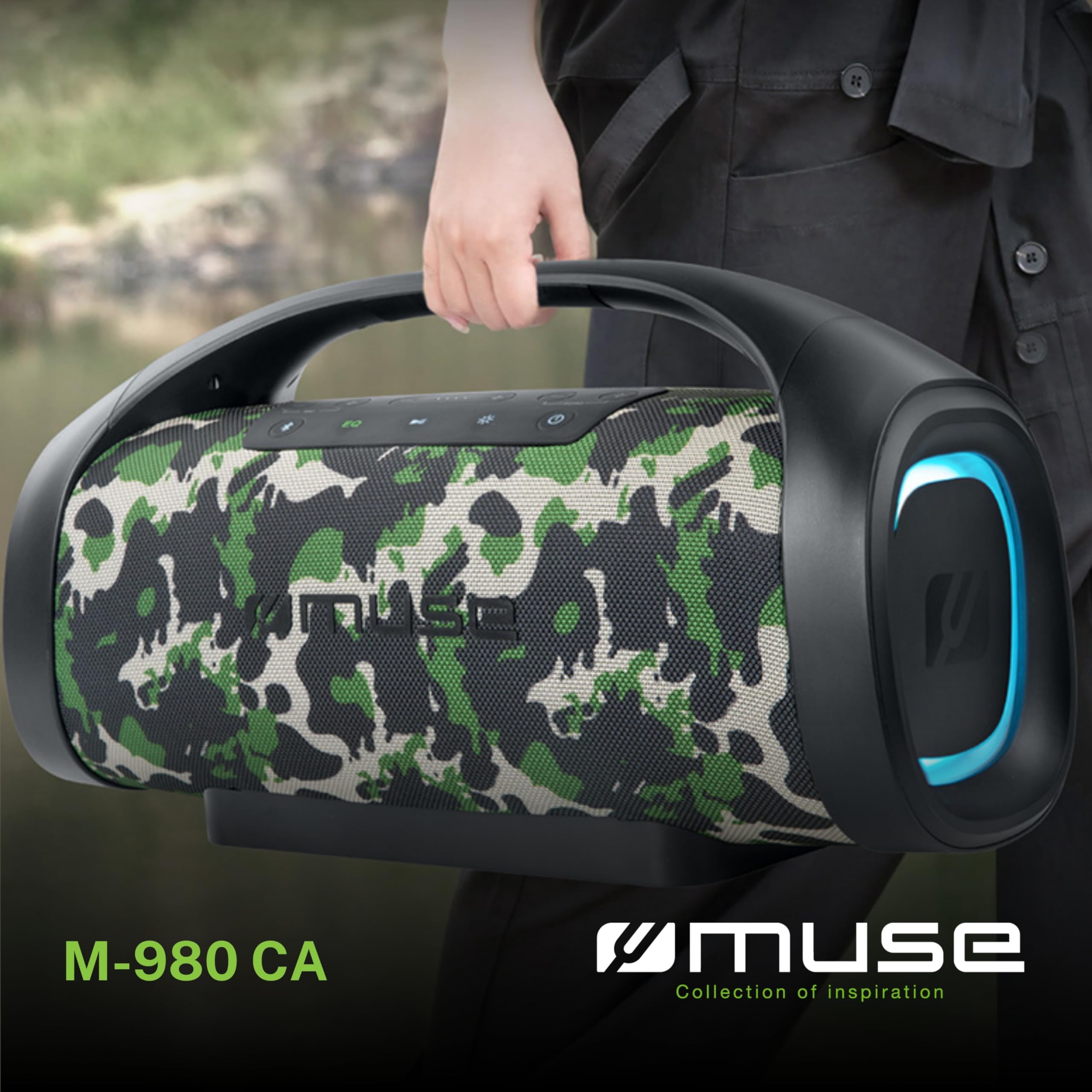 Muse M 980 AC. Odporny na zachlapanie głośnik Bluetooth z wbudowanym światłem, moc 300 W, możliwość pary stereo. Koncektor ładowania USB-C, port USB do ładowania i zbicia.