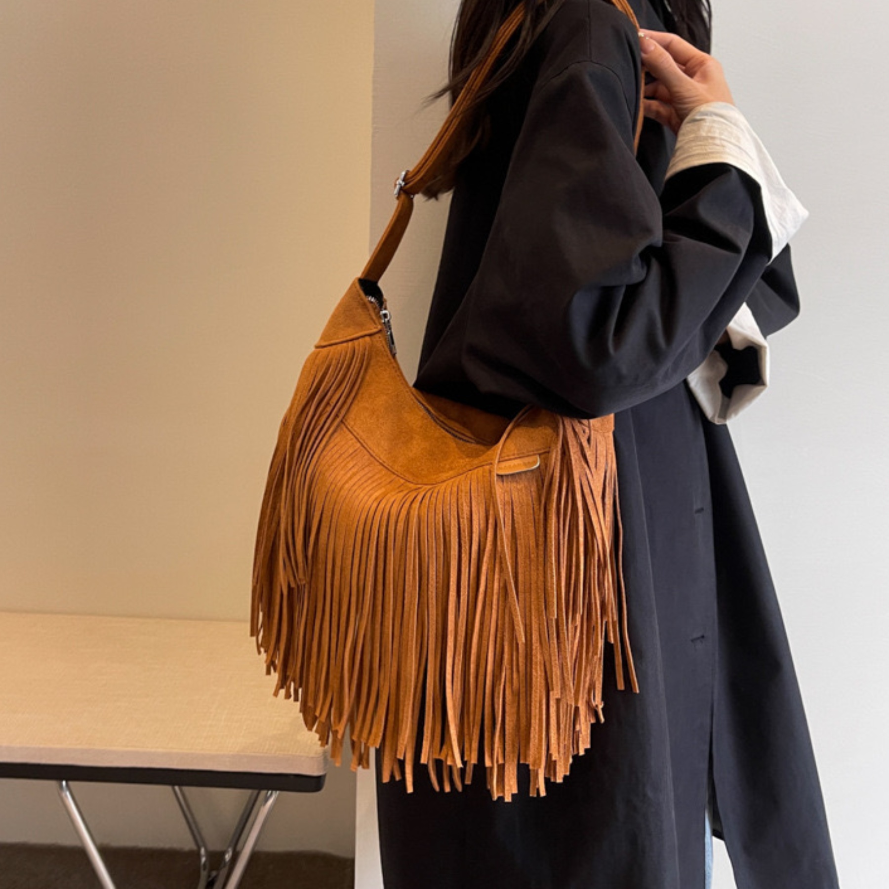 Bolso bandolera vintage de gamuza con flecos miniatura 7