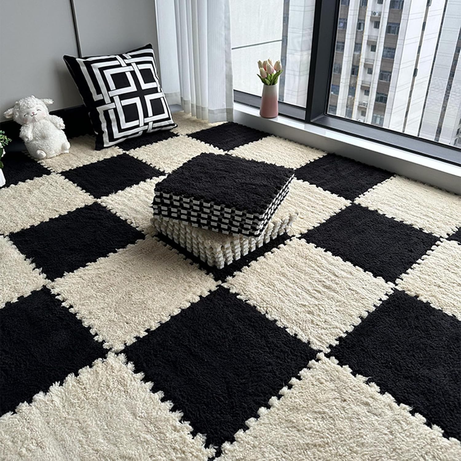 LoiYtrd Plush Foam Puzzle Mat 10pcs 30x30cm Square Interlocking Foam Tiles EVA Soft Foam Floor Mat(Black+Apricot)
