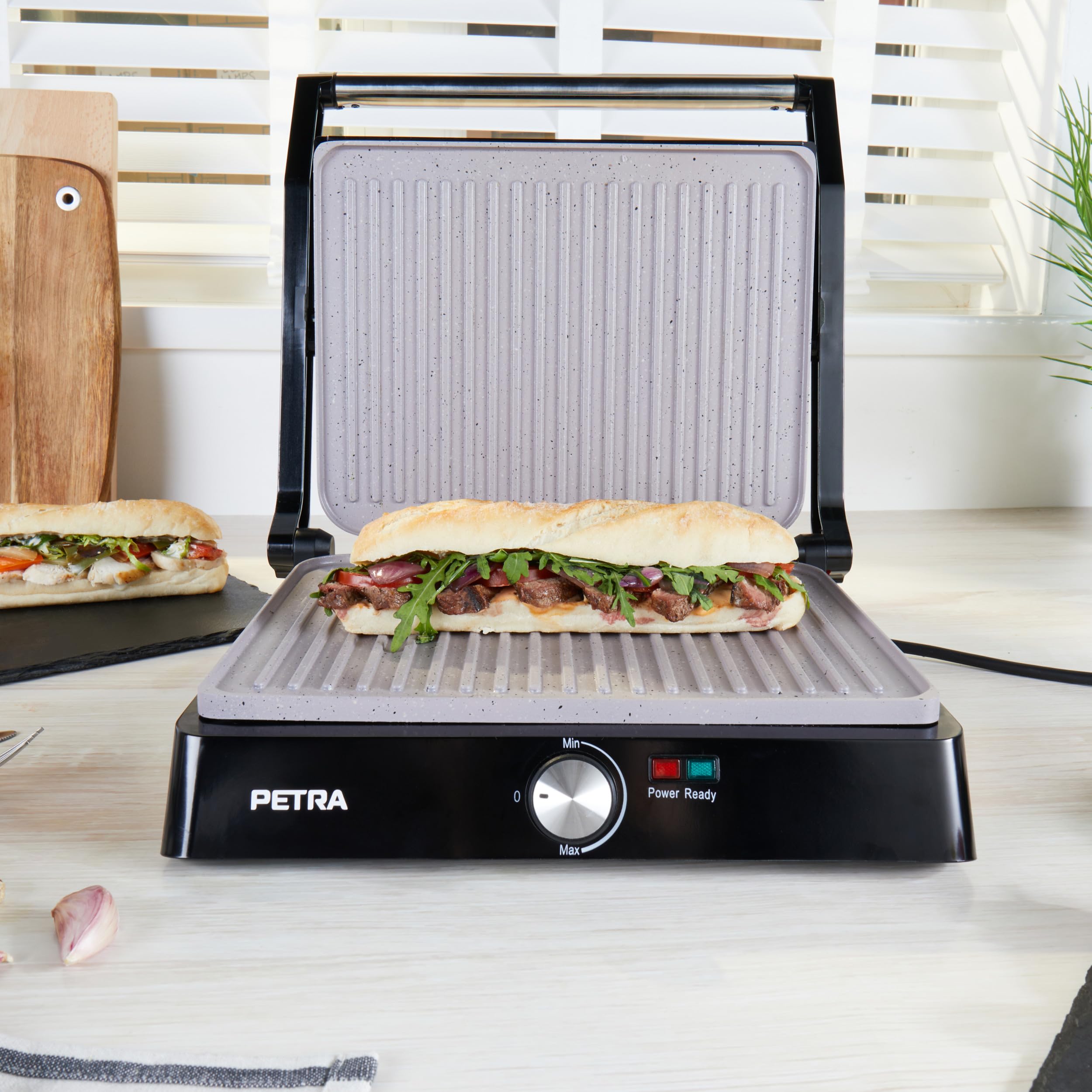 Petra PT4076VDEEU10 Griglia elettrica - Multifunzione presse per panini sandwich, doppia XL 180°, antiaderente, 2 superfici di cottura per verdure, carne e spiedini, non necessita di olio, 2200 W