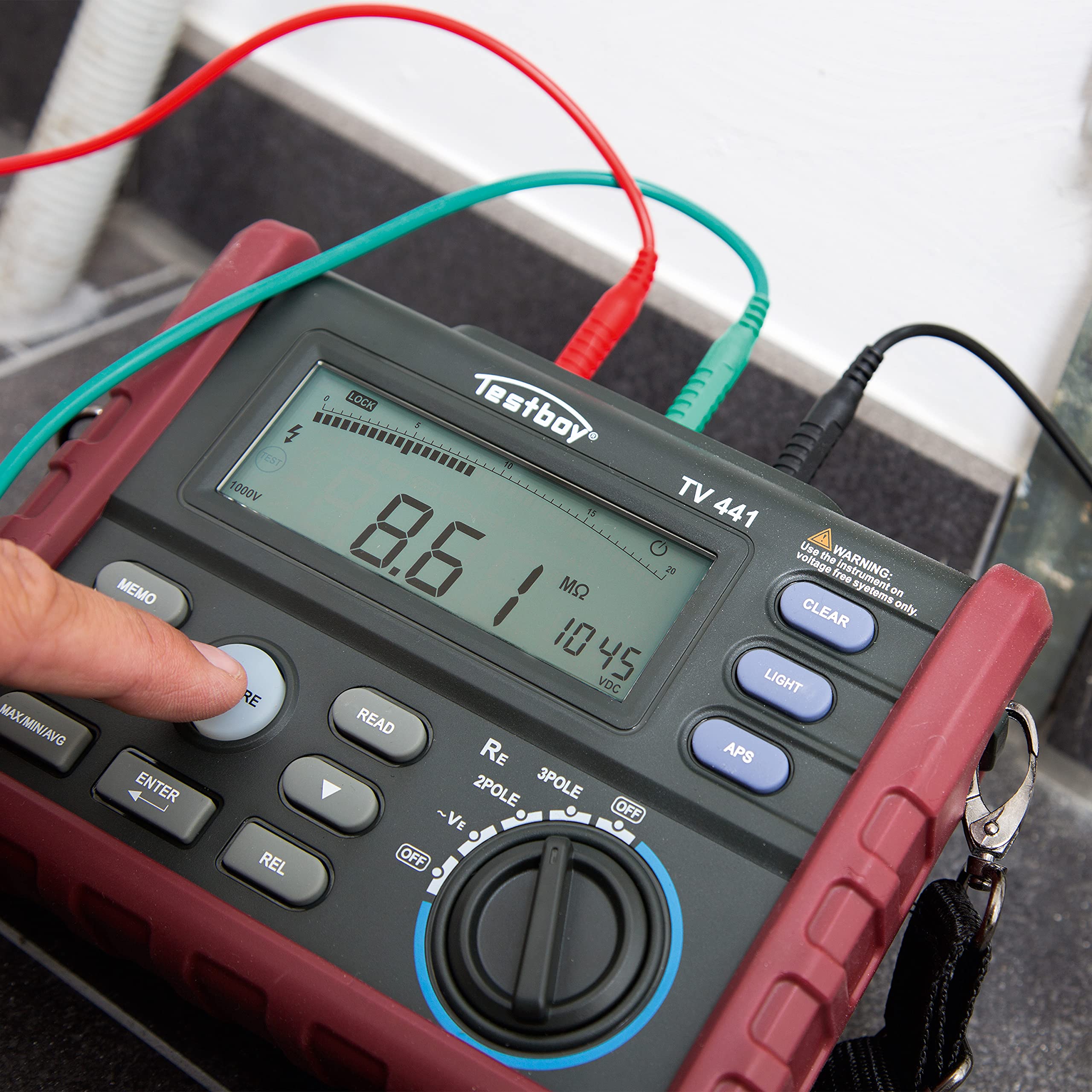 Testboy TV 441 digitales Erdwiderstandsmessgerät, Elektrikerwerkzeug (zur Überprüfung des Erdwiderstandes, Auto-Power-Off, Messwertspeicher für 100 Messwerte, LCD mit Bargraphanzeige), Rot/Schwarz