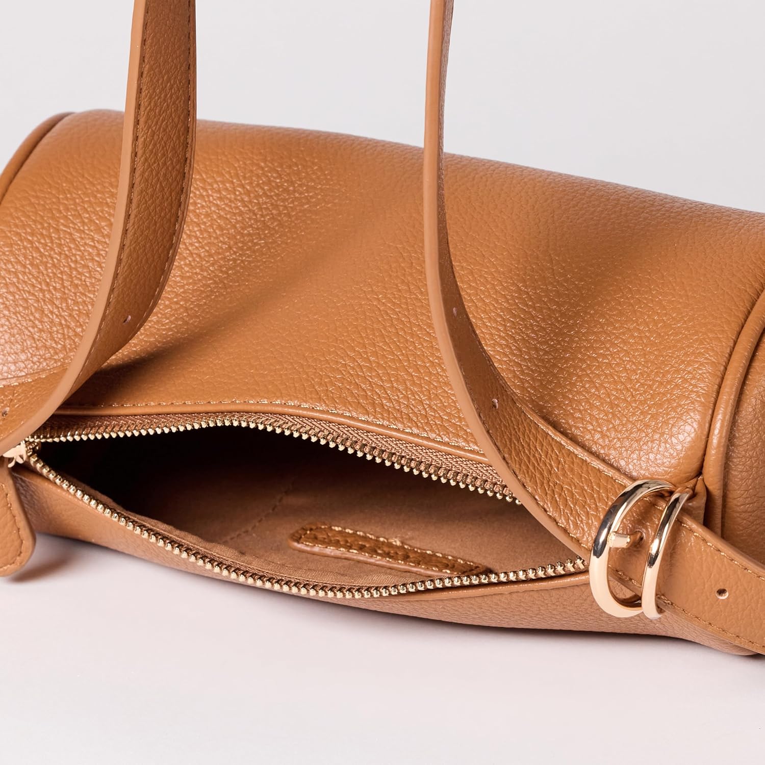 The Drop womens Miri Barrel Bag