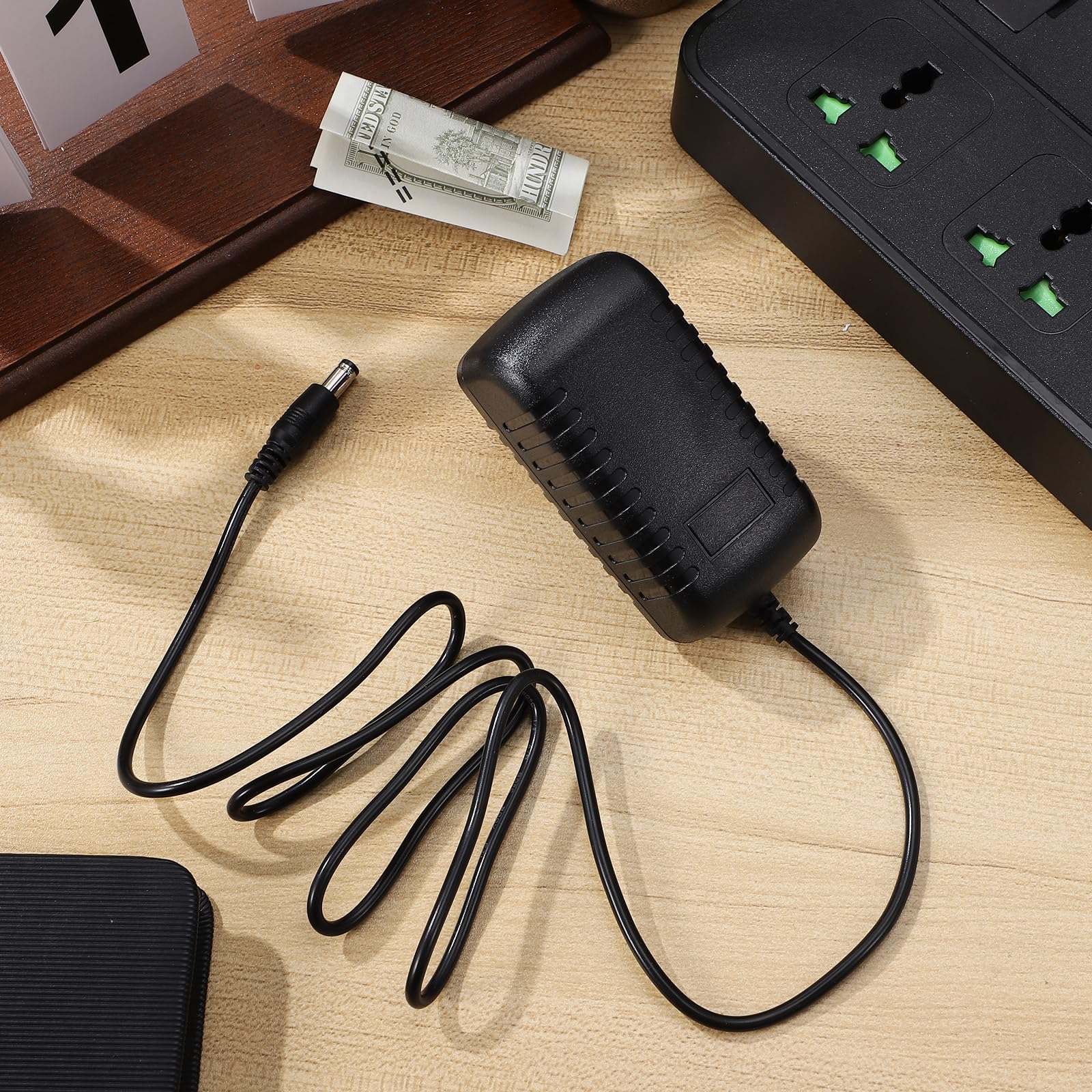 Versteckter Geldbehälter Mini: Gefälschtes Ladegerät Stecker Safe - Geldkassette zum Aufbewahren von Geld Münze Bargeld Medikamente Geld Verstecken Zuhause