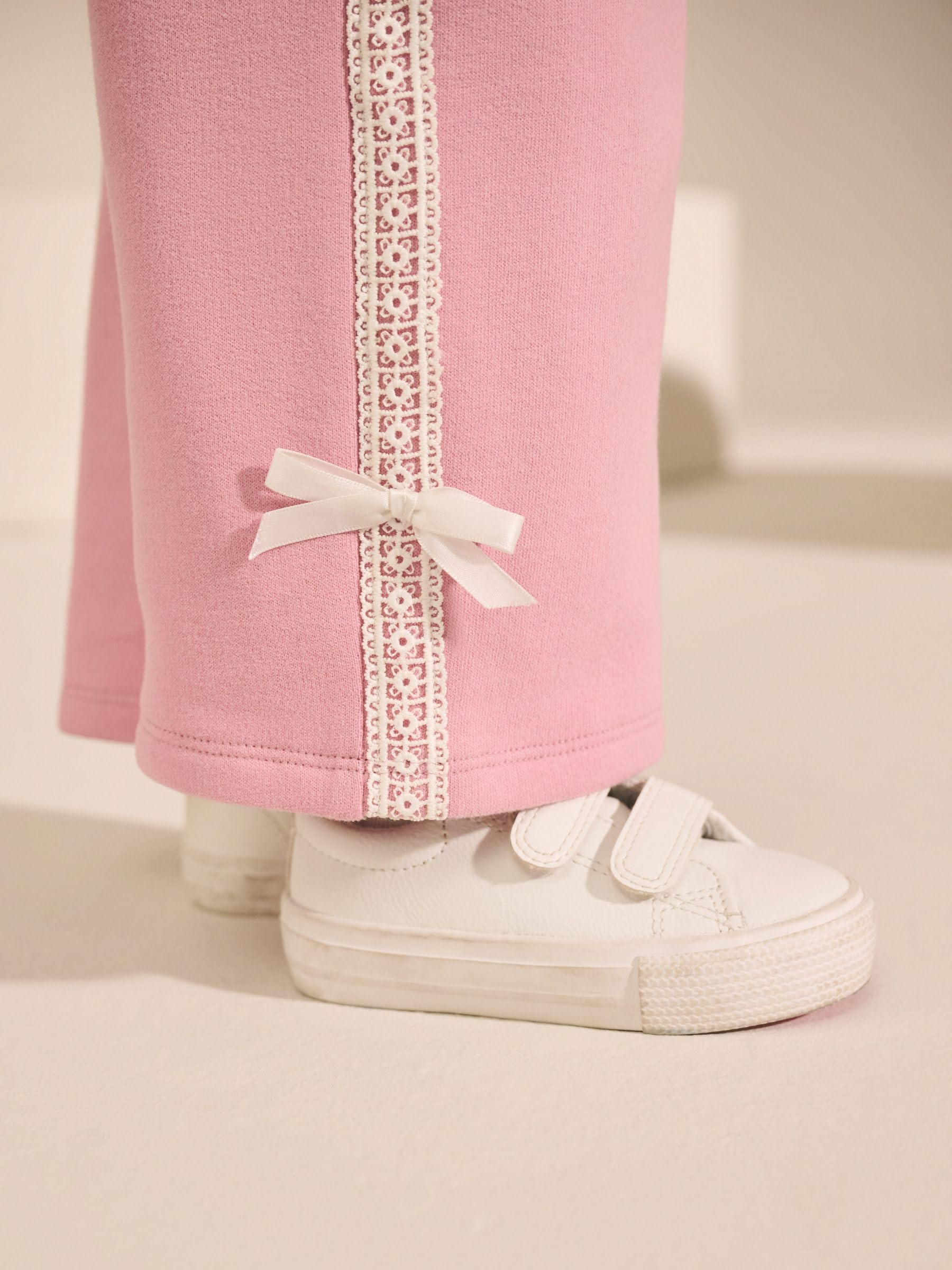 NEXT Fille Ensemble sweat Barbie et pantalon de jogging large