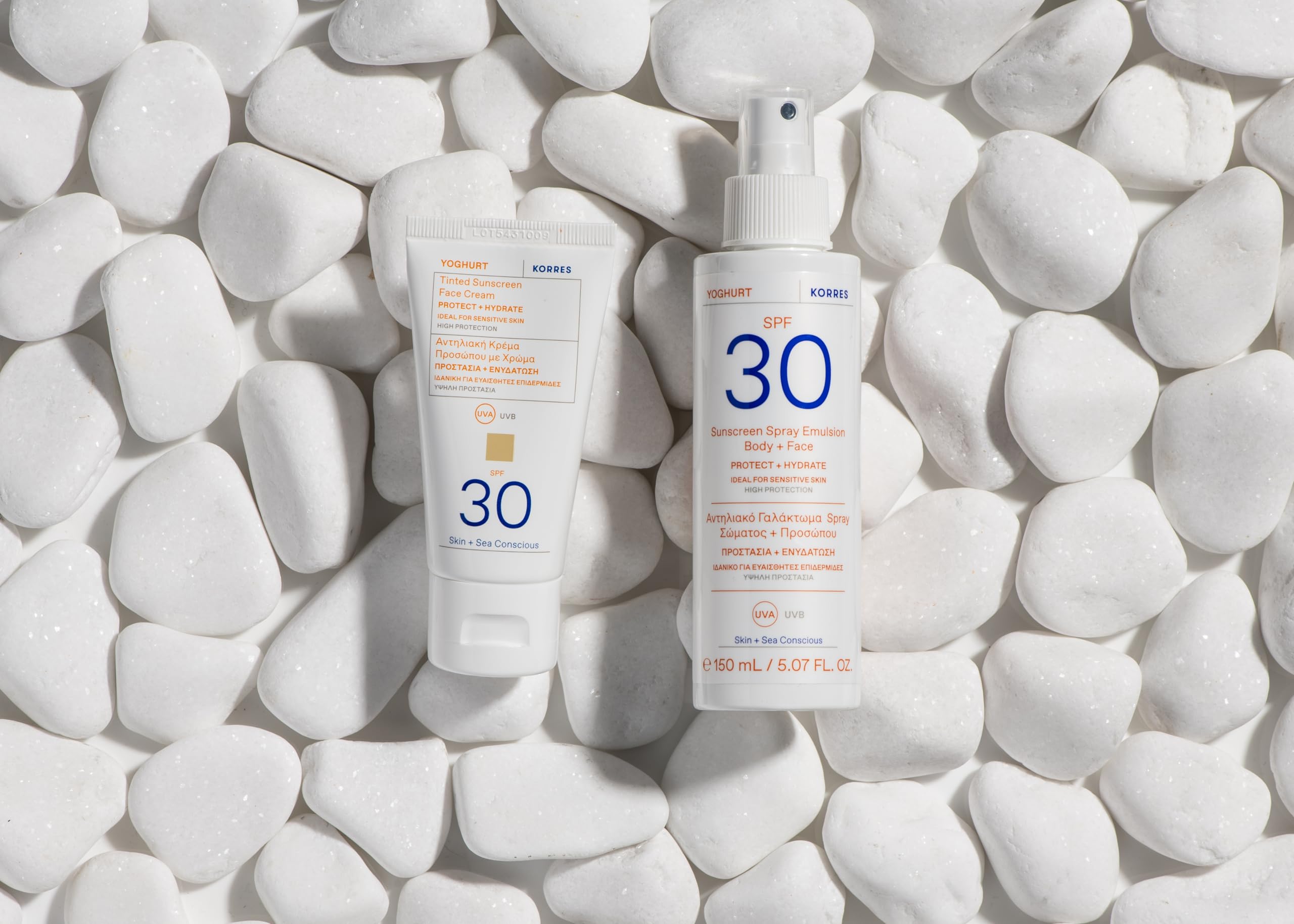 KORRES YOGHURT Sonnenspray-Emulsion für Gesicht & Körper SPF30, schnell einziehend, spendet lang anhaltende Feuchtigkeit, wasserresistent, 150 ml
