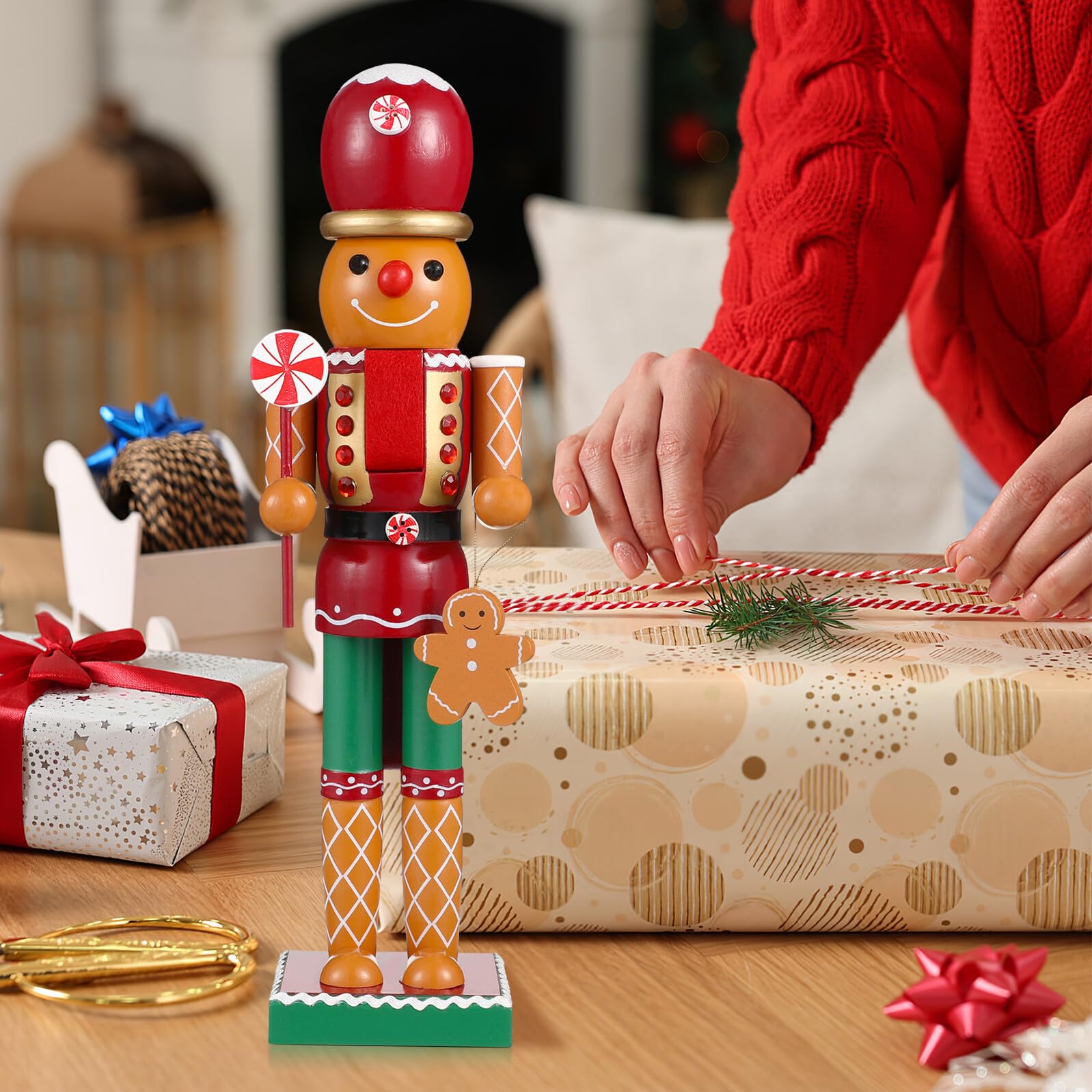 Toyvian Holz Weihnachts Nussknacker Figur 35cm Lebkuchenmann Ornament für Weihnachtsdekor Umweltfreundliche Weihnachtsdeko für Festliche Home Partygestaltung