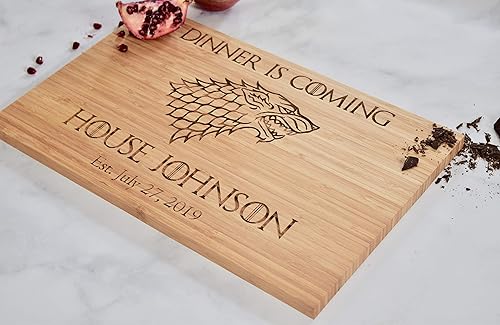 Miniatura 4 de Dinner Is Coming - GOT - Custom Engraved Cutting Board - Personalized - Wedding - Engagement - Gift - Anniversary