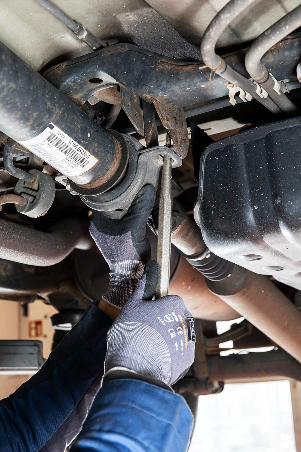 Hazet 2165-2 15.75" Square Pry Bar