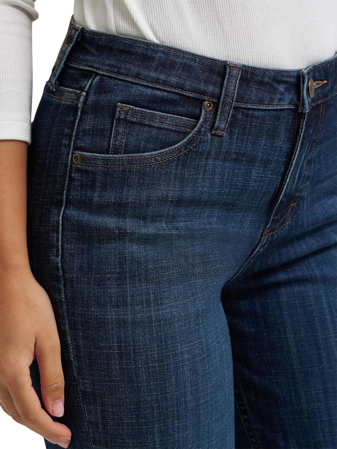 Lee Womens Legendary Relaxed Straight Jean - Image 5