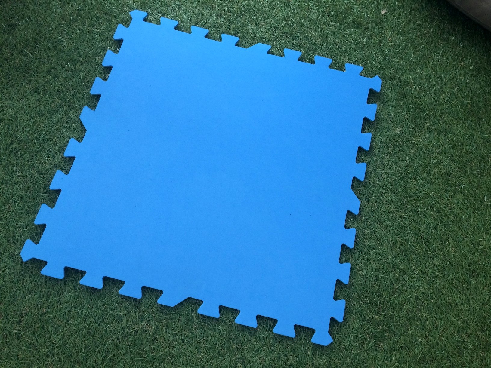 San Marco Tappeto sotto Piscina, Tappeto per sotto Piscina, Disponibile Blu o Effetto Prato, Tappeto per Piscina Fuori Terra. (4 CF, Blu)
