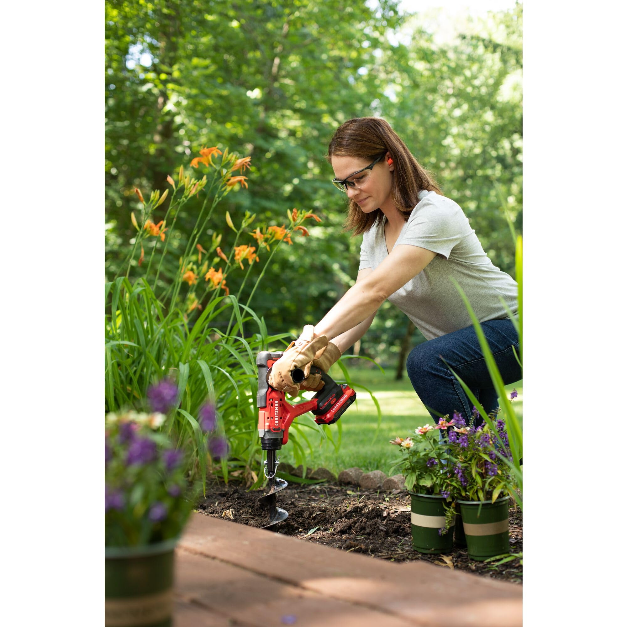 Craftsman V20* Kit de Herramientas de jardín Multiusos inalámbrico (1.5Ah) (CMCA320C1)
