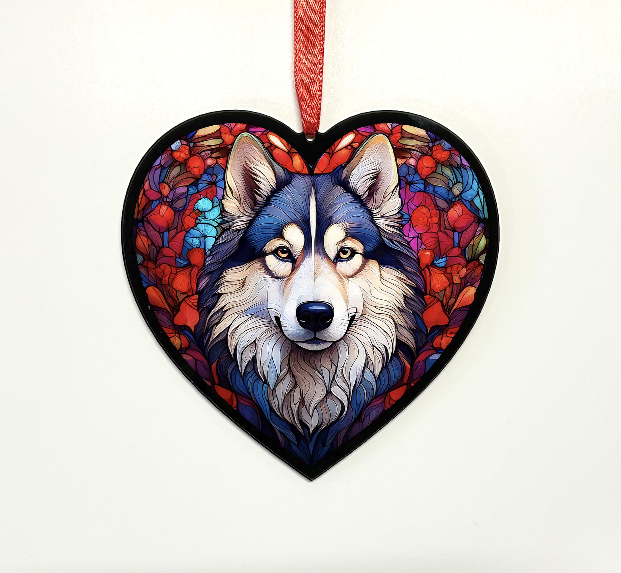 Alaskan Malamute Heart Suncatcher - Memorial or Gift for Dog Lovers - 19cm