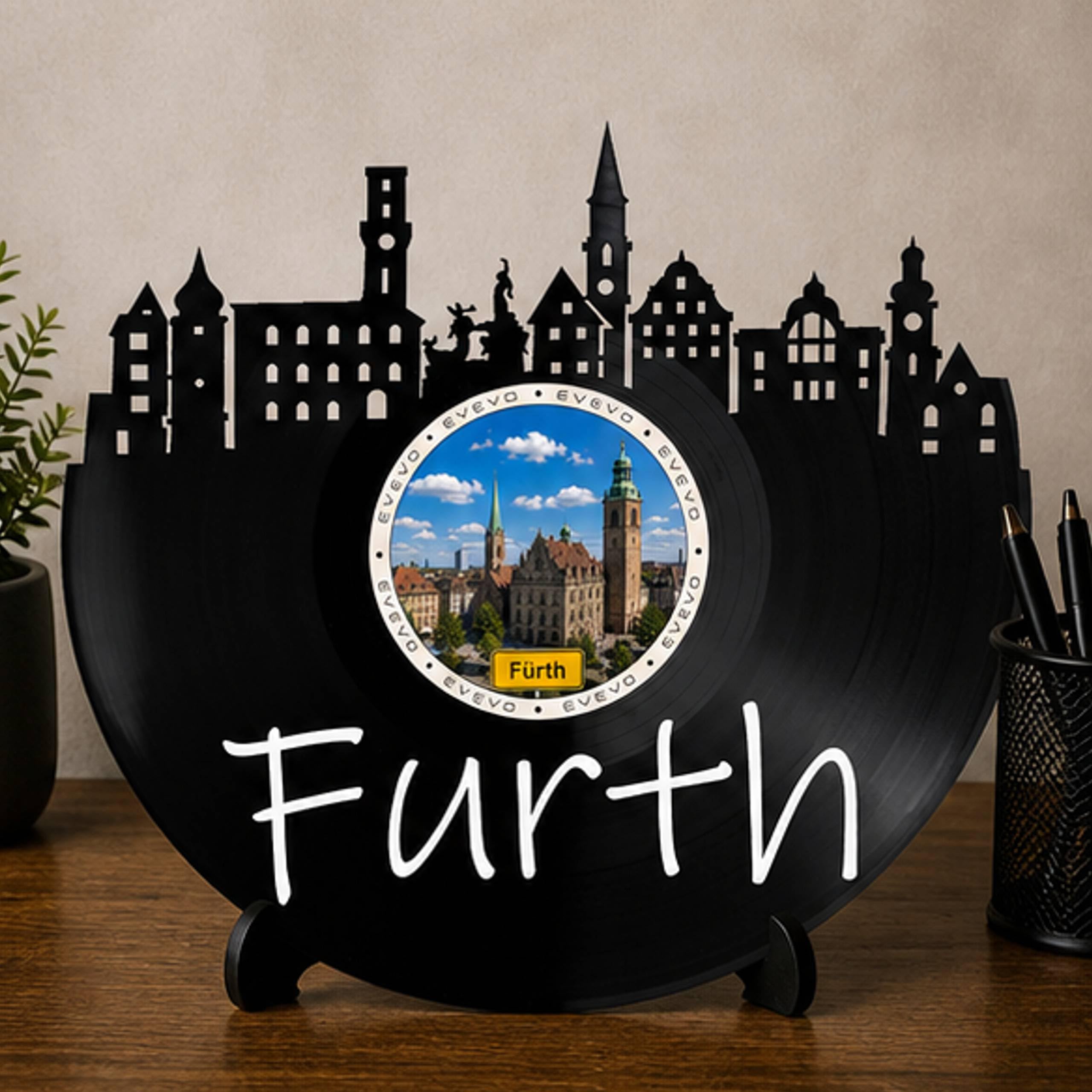 EVEVO Decorazione da parete in vinile di Fürth – Decorazione da parete in vinile con skyline di Frank, regalo per fan di Fürth, amanti della città vecchia D0058