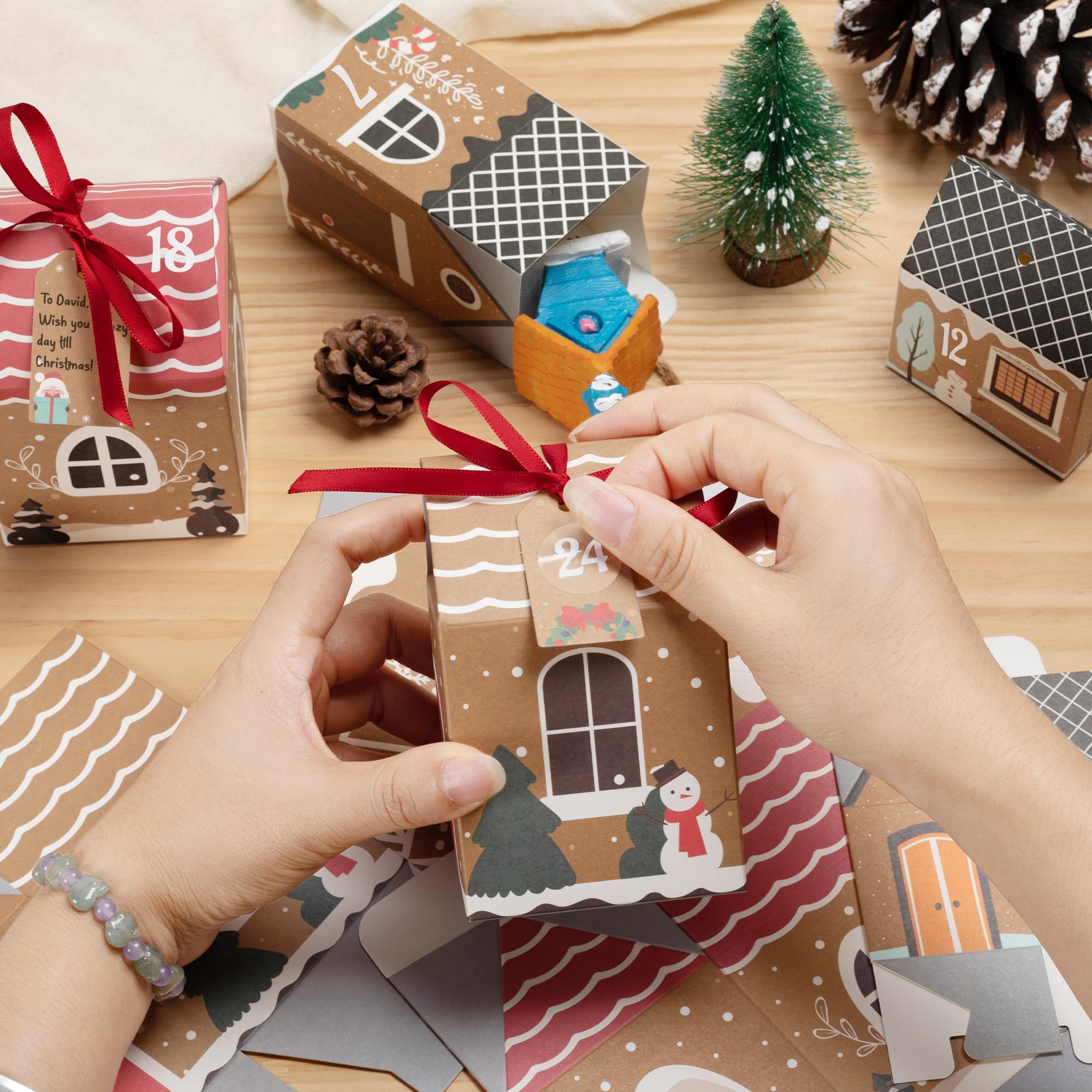Calendrier De L'Avent Vide DIY - 24 Boîtes Maisons En Kraft - Autocollants Numérotés Et Rubans Inclus