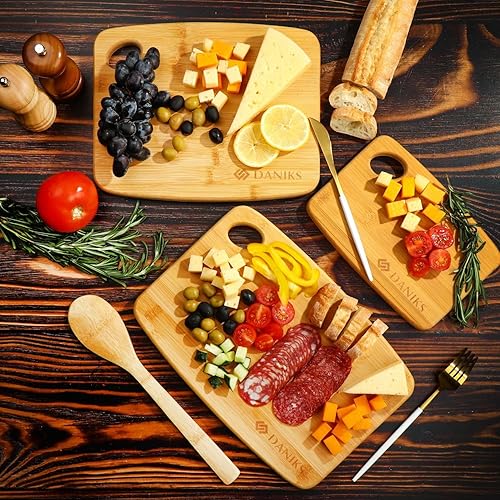 Miniatura 8 de Daniks Tabla de cortar de bambú de 9 x 6 pulgadas (pequeña), extra gruesa y resistente, con orificio para colgar, previamente engrasada, respetuosa