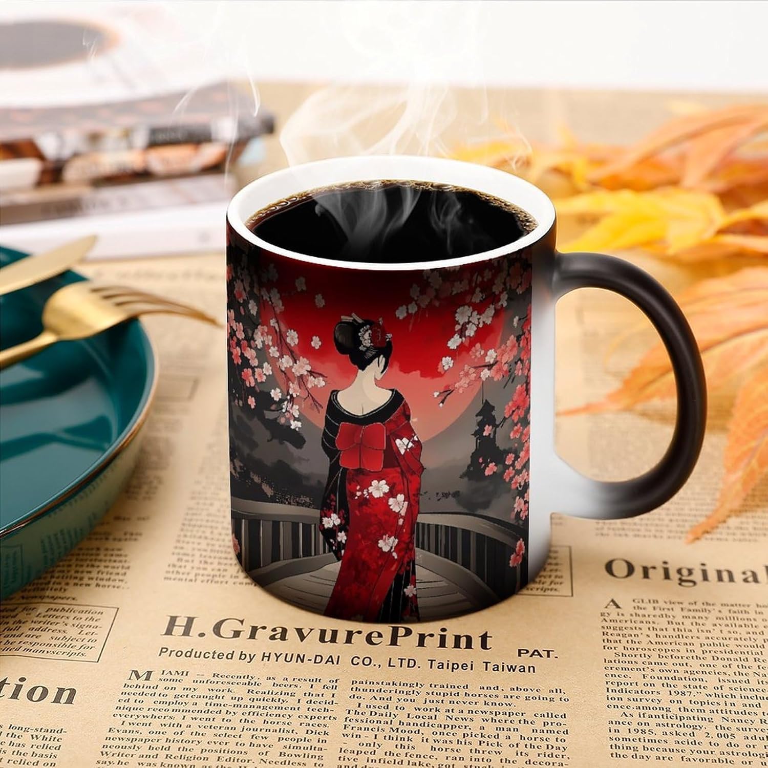 Japanese Geisha Under The Blood Moon Color Changing Mug Heated Ceramic Cup Heat Sensitive Coffee Mug Fun Gift