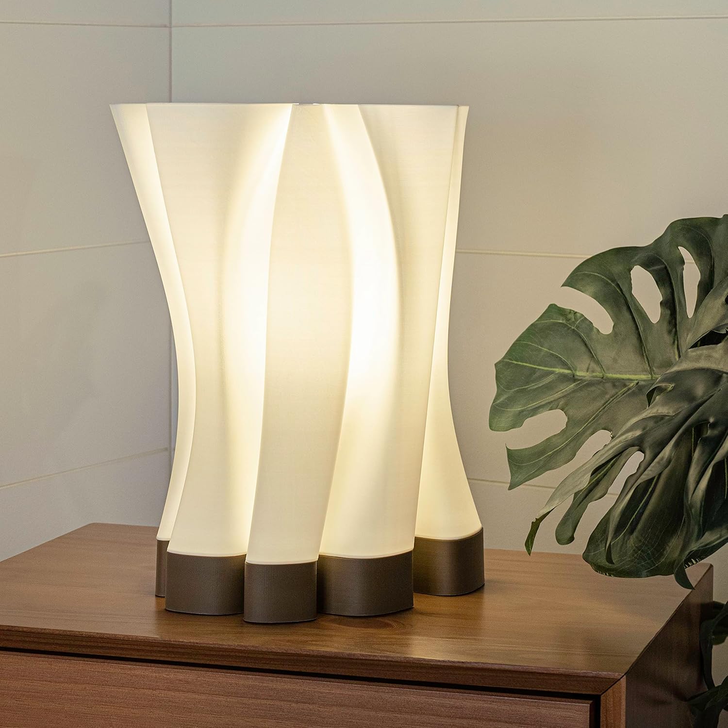 JONATHAN Y 13.5" White/Brown Modern Bohemian Flame 3D Printed Table Lamp, Plant-Based PLA Dimmable LED Bedside Lamp for Bedroom Living Room Decor, Eco-Friendly Nightstand Lamp USA1002A
