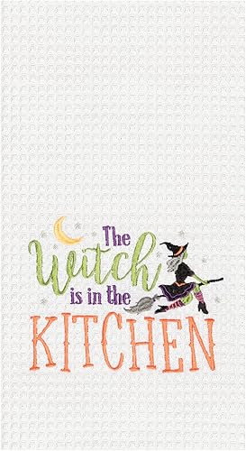 C&F Home Witch is in the Kitchen - Toalla de cocina bordada de algodón para Halloween, decoración de toalla de cocina, 18 x 27 pulgadas, color blanco