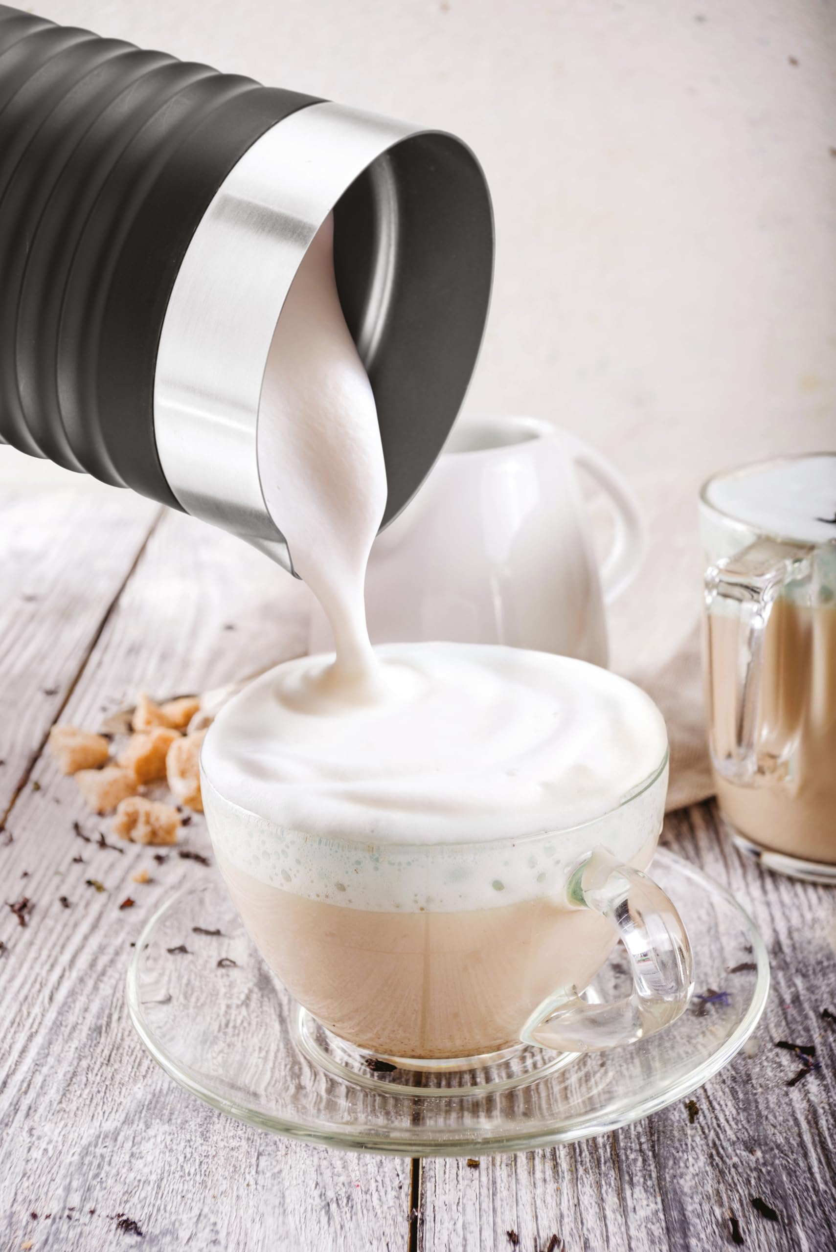 Ufesa Espumador de Leche Eléctrico Nuvella, Potencia 600W, Capacidad 200 ml, 3 Funciones, Espuma Caliente y Fría, Calienta Leche, Tecnología Magnética, Jarra Antiadherente