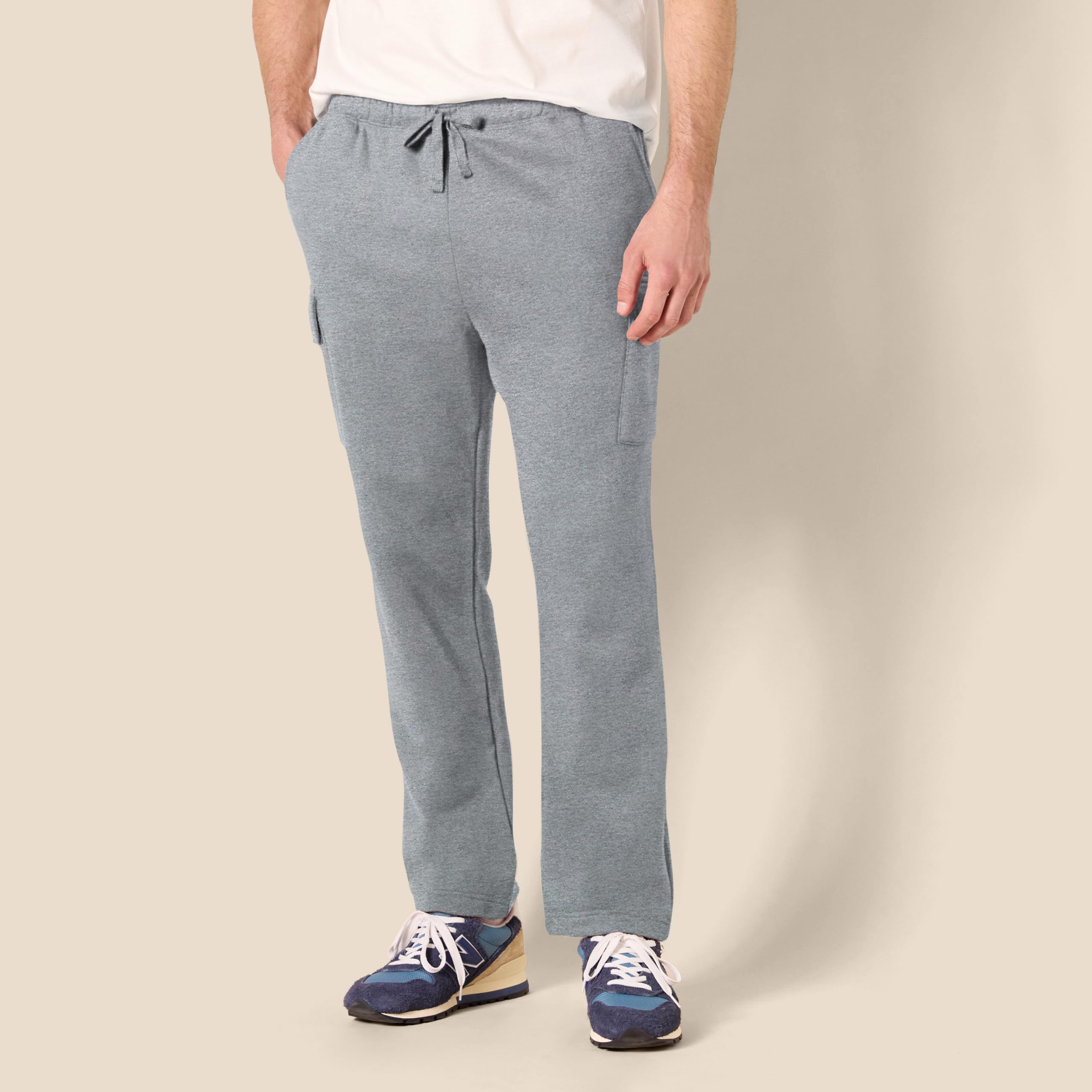 Amazon Essentials Homme Pantalon de Survêtement Cargo en Polaire à Ourlet Ouvert