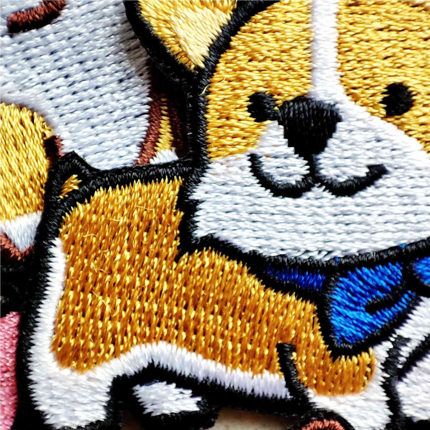 Amazon.co.jp: おもしろい Little Smile Corgi Akitas かわいい犬