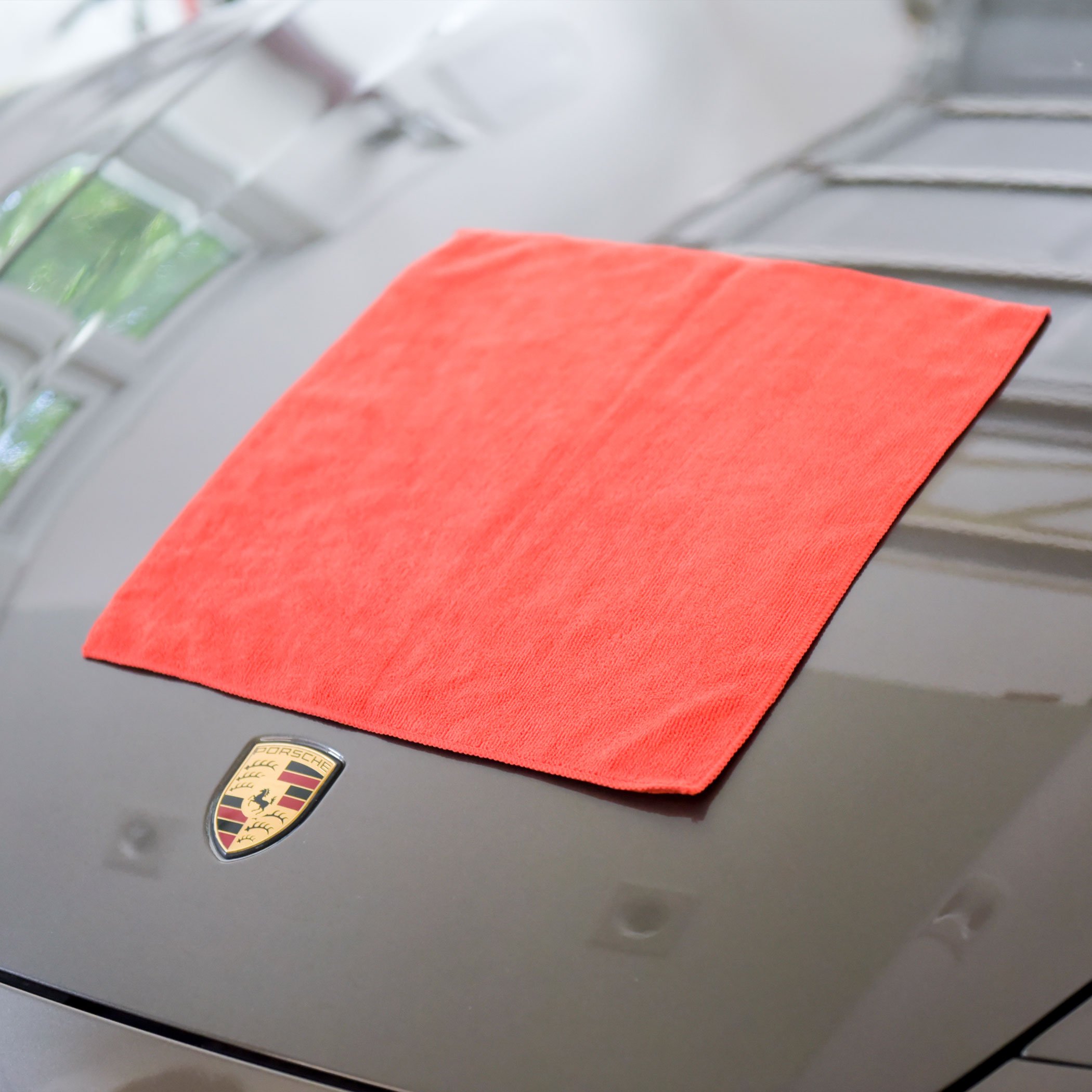 CARCAREZ Microfiber Cleaning Cloth - Ultra Absorbent Car Towels Traps Grime Liquid for Streak-Free Mirror Shine Scratch Proof — view 4