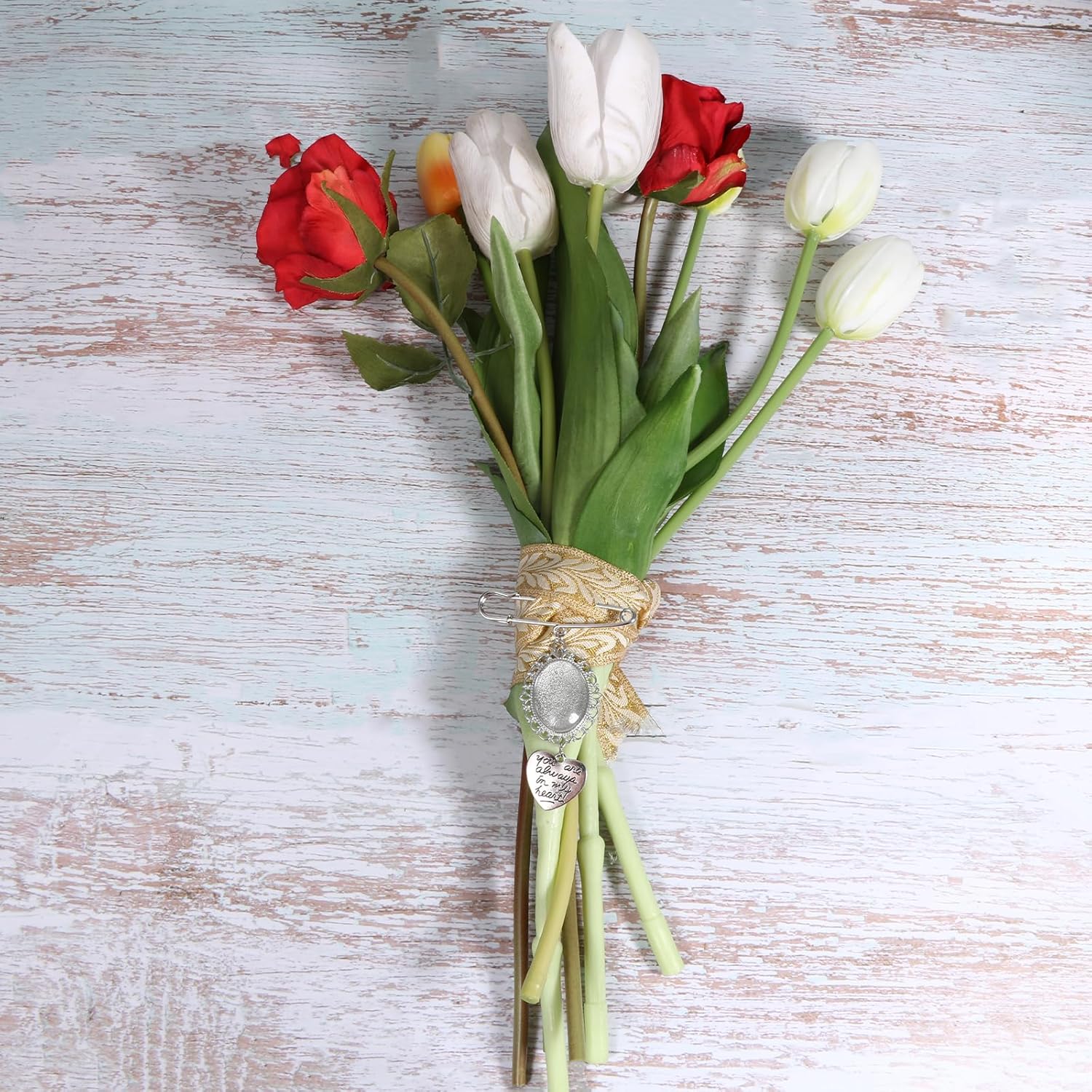 Wedding Bouquet Photo Charm, Bridal Bouquet Charm with Heart Pendant Single Oval Glass Picture Frame Memorial Gift for Bride Wedding - Image 7