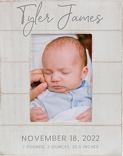 Personalization Universe Marco de fotos personalizado simple y dulce para bebé, marco vertical de 4 x 6 pulgadas, marco de fotos de madera rústica