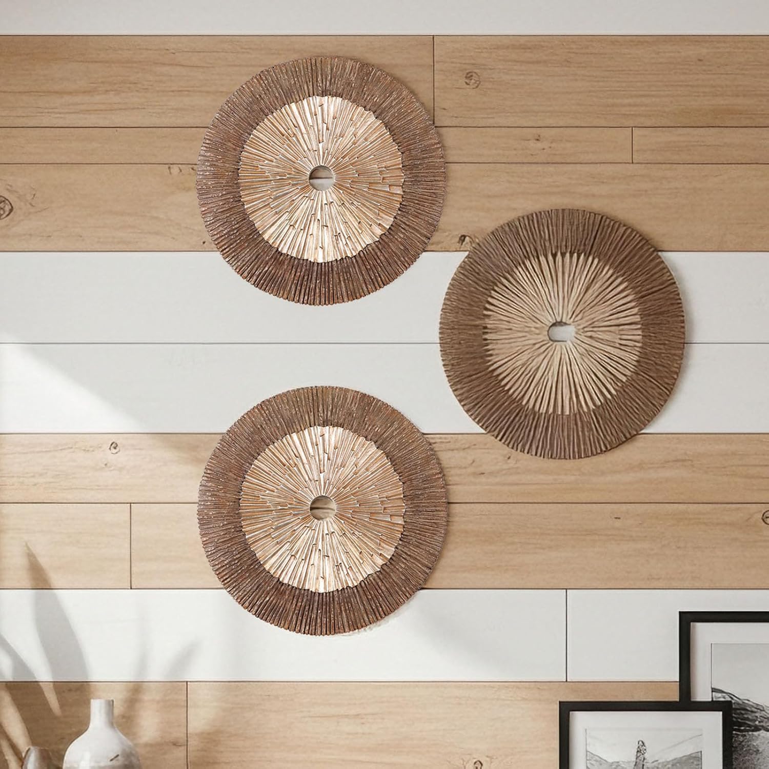 XMGZQ Unique Vintage Wood Color Wall Sculptures,Round Wall Art Hand Painted Ornate Hanging Decoration Antique Gallery Gold Ornament Decor Gallery for Kitchen Bedroom Living Room,Farmhouse,Country (3)