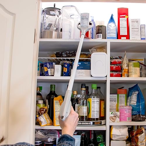 Miniatura 9 de Unger Herramienta de Alcance Grabber Plus de 32" y Recogedor de Basura, Imán Integrado y Agarre Ergonómico, Recogida con Garra y Limpieza de Patio,