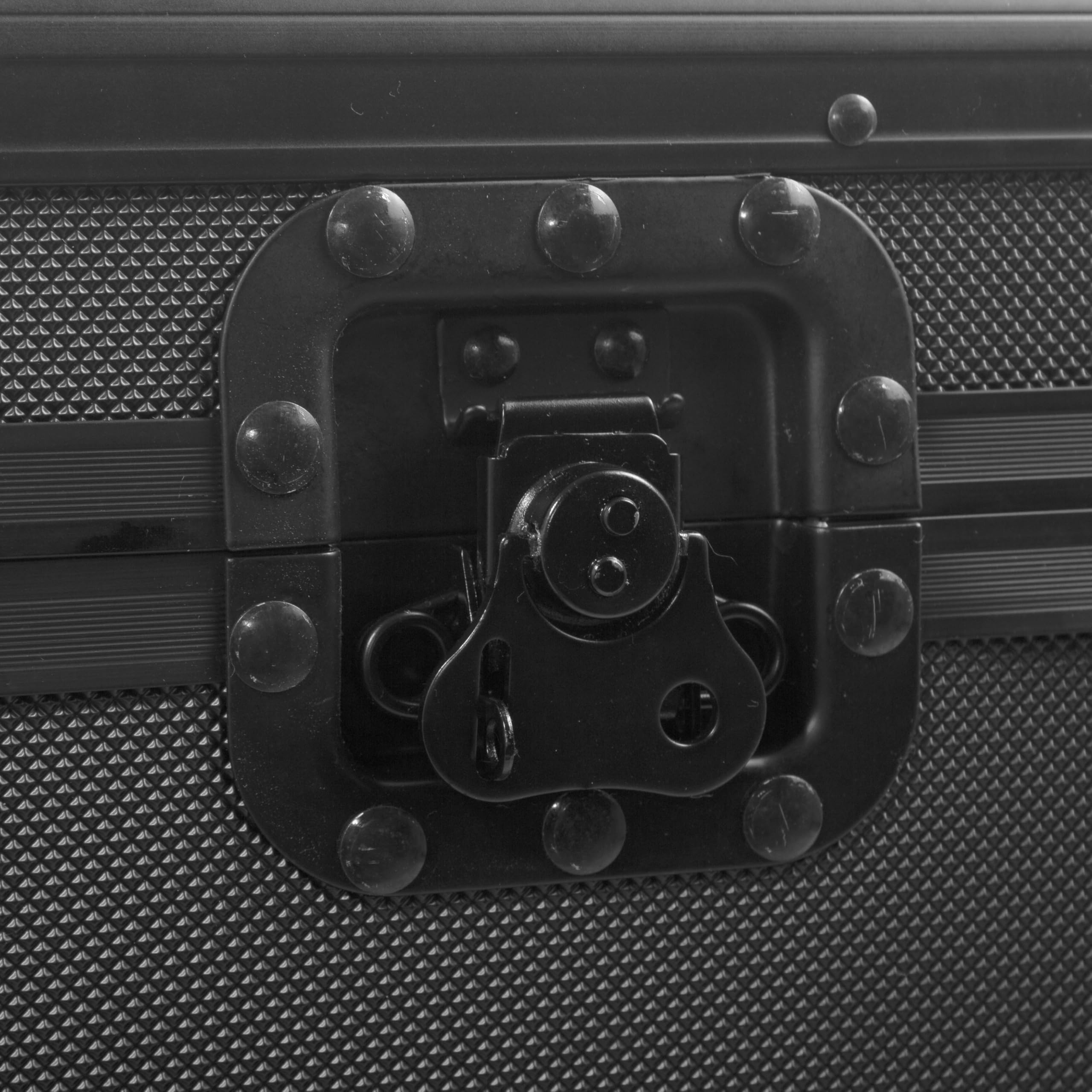 ULTIMATE PICK FOAM FLIGHTCASES. UDG Flight case dla drużyny dj U93016BL - FC PICK FOAM MULTI FORMAT TURNTABLE BLACK.