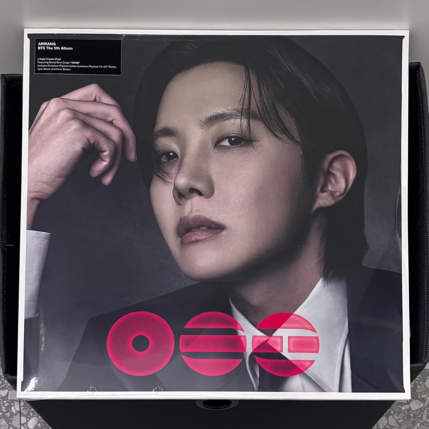 B.T.S ARIRANG [Standard Vinyl/J-HOPE CREAM Ver.] 5th Album