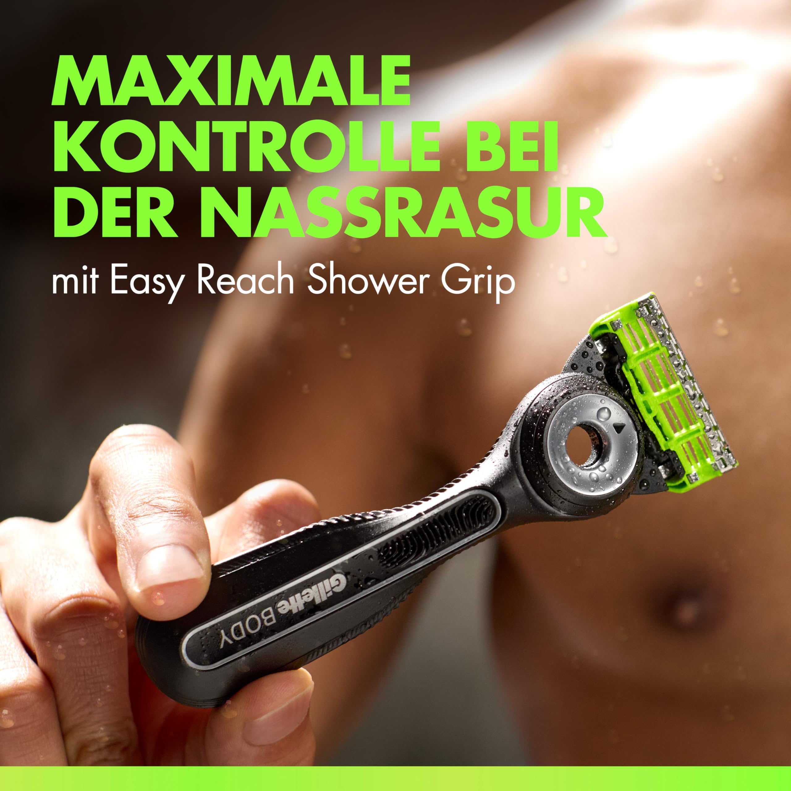 GilletteLabs Body & Intimate Rasierer Herren, Intimrasierer Mann mit Schutz gegen eingewachsene Haare und Irritationen — Inkl. Rasierhandstück für Körper und Intimbereich, Duschhalterung und 4 Klingen