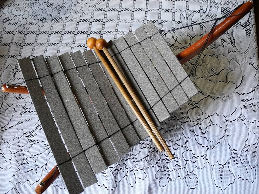 象嵌細工が美しい、珍しいヴェトナム琴　新品美麗 象嵌細工が美しい、珍しいヴェトナム琴 新品美麗 象嵌細工が