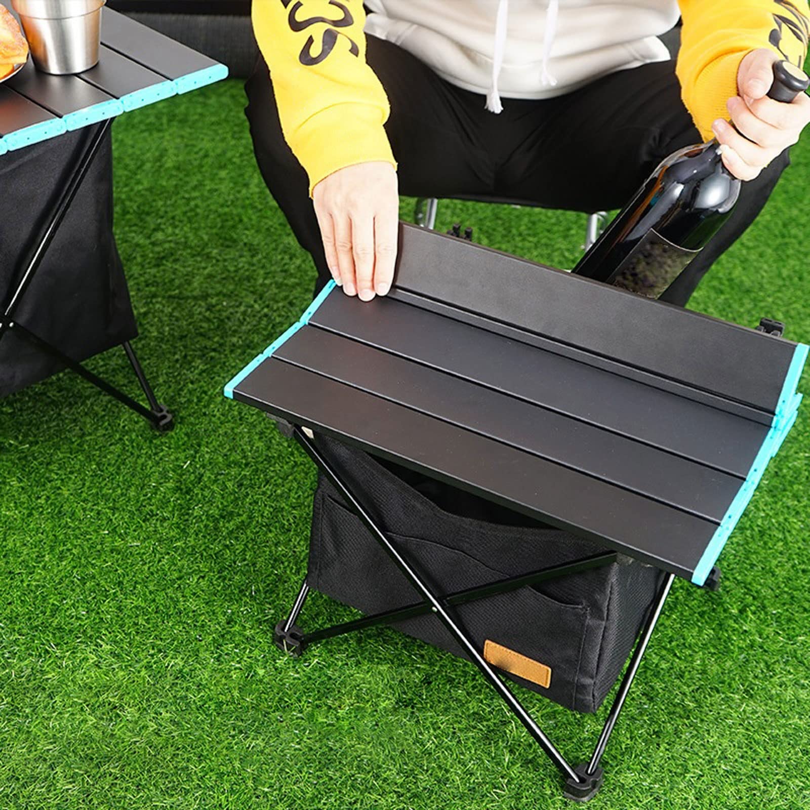 Mesa de camping plegable con bolsa de almacenamiento, mesa de picnic de aluminio ligera, portátil y plegable para barbacoas al aire libre, viajes y aventuras de camping