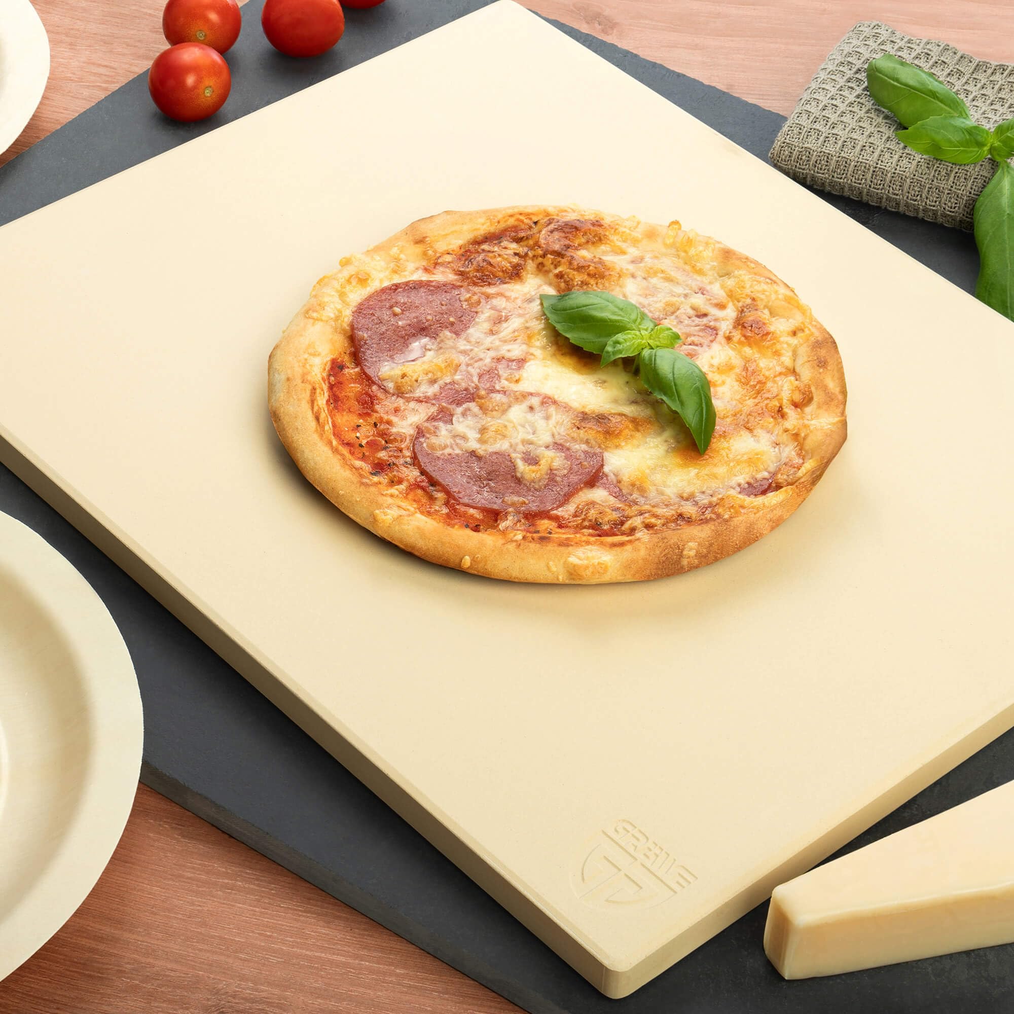 GRÄWE Pierre à pizza rectangulaire en cordiérite 38 x 30 x 1,5 cm pour barbecue à gaz et four - Pierre à pizza pour pizza, pain et tartes flambées - Beige