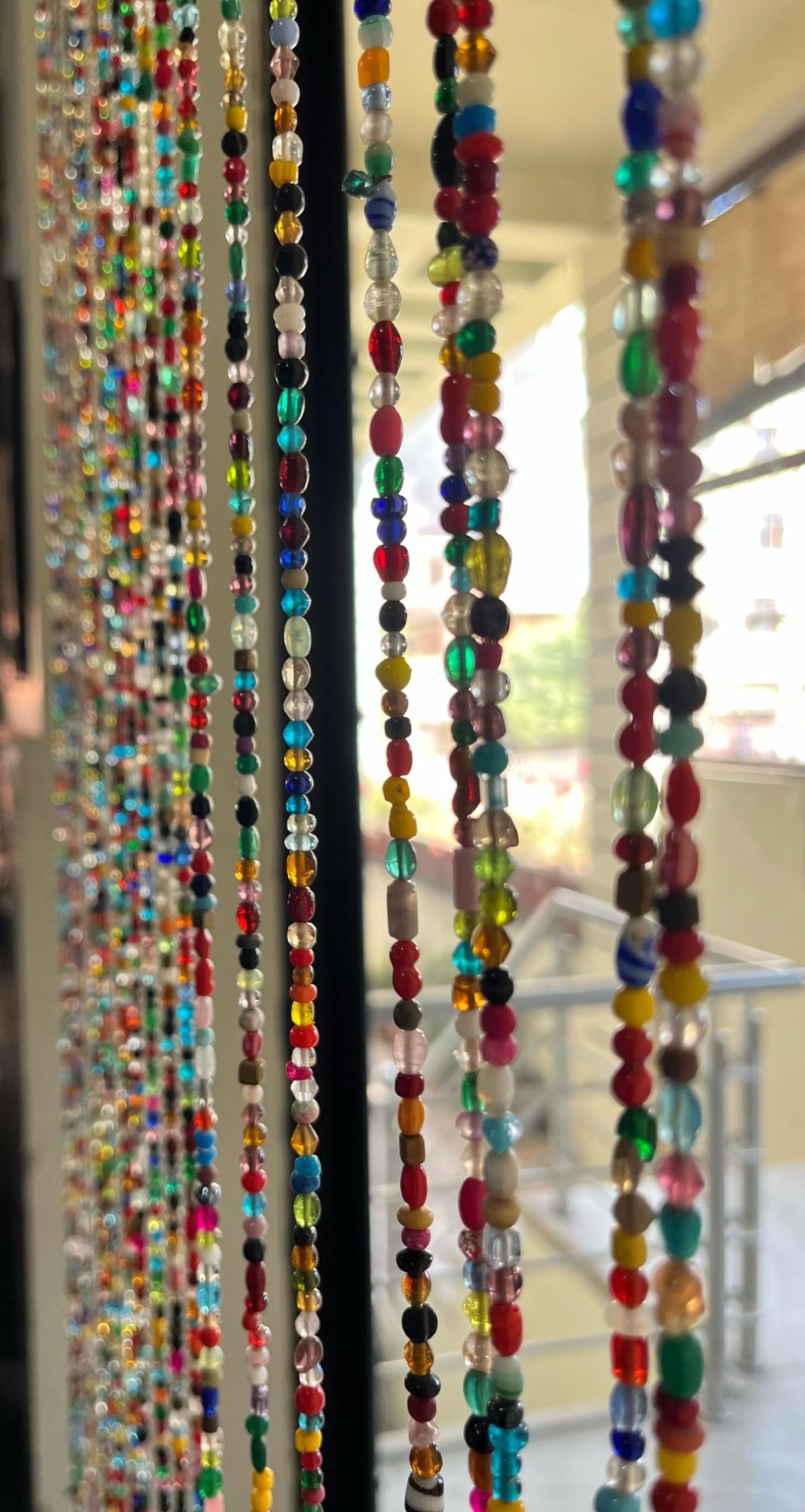 Mango Gifts Rideau bohème de 96,5 cm de long avec perles de verre pour chambre à coucher, salon, attrape-soleil multicolore (50)