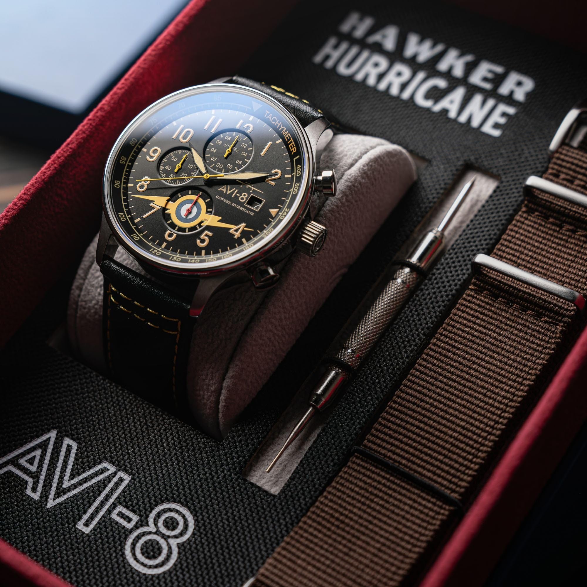 AVI-8 Hawker Hurricane AV-4011 - Reloj para hombre, caja de acero inoxidable de 42 mm, movimiento de cuarzo japonés, correa de piel auténtica, relojes para hombre, cronógrafo clásico, Naranja rayo