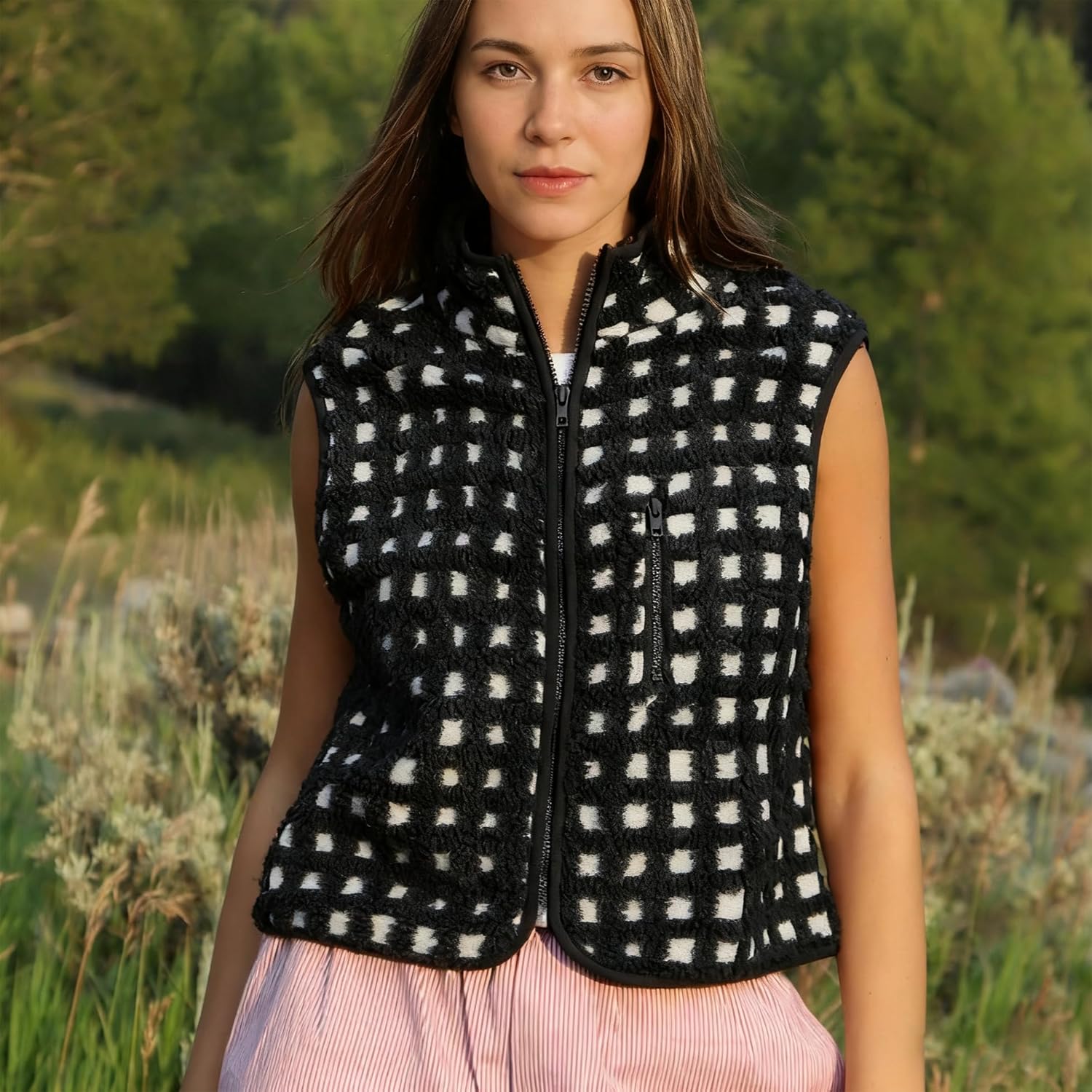 Fleece Vest Women Sleeveless High Neck Fuzzy Sherpa Vest Full Zip Oversized Outwear Gilet Trendy Jacket with Pockets - Image 3