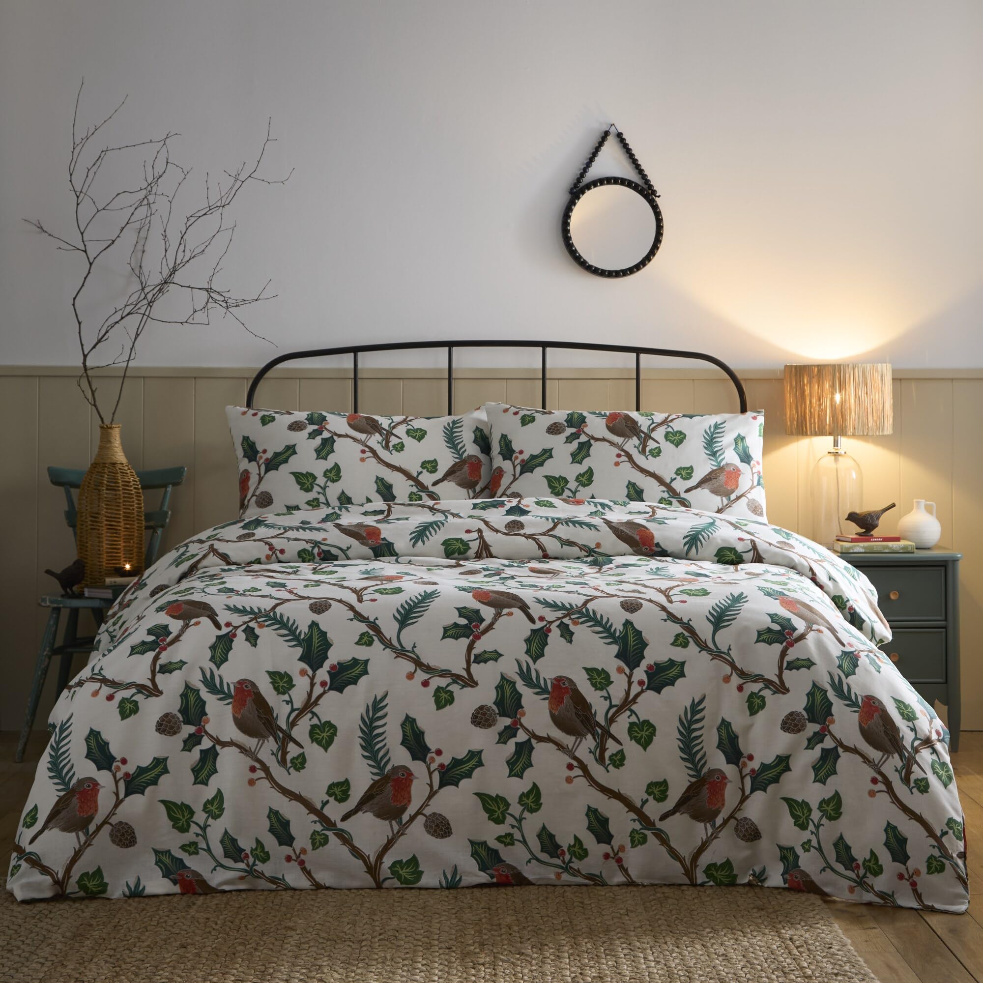 Portfolio Home Dalby Robins Holly White Single Soft Easy Care Bed Linen Bedding Duvet Cover Quilt Set With Pillow Case