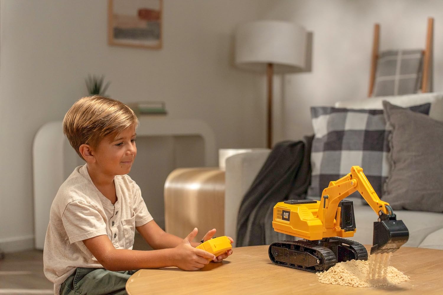 CAT Power Excavator Digger RC Construction for Kids 5+ | 2.4GHz Remote Control Truck Toy, Full-Function Dig, Scoop, Spin & Drive, Realistic Lights & Sounds, USB Rechargeable, Indoor/Outdoor